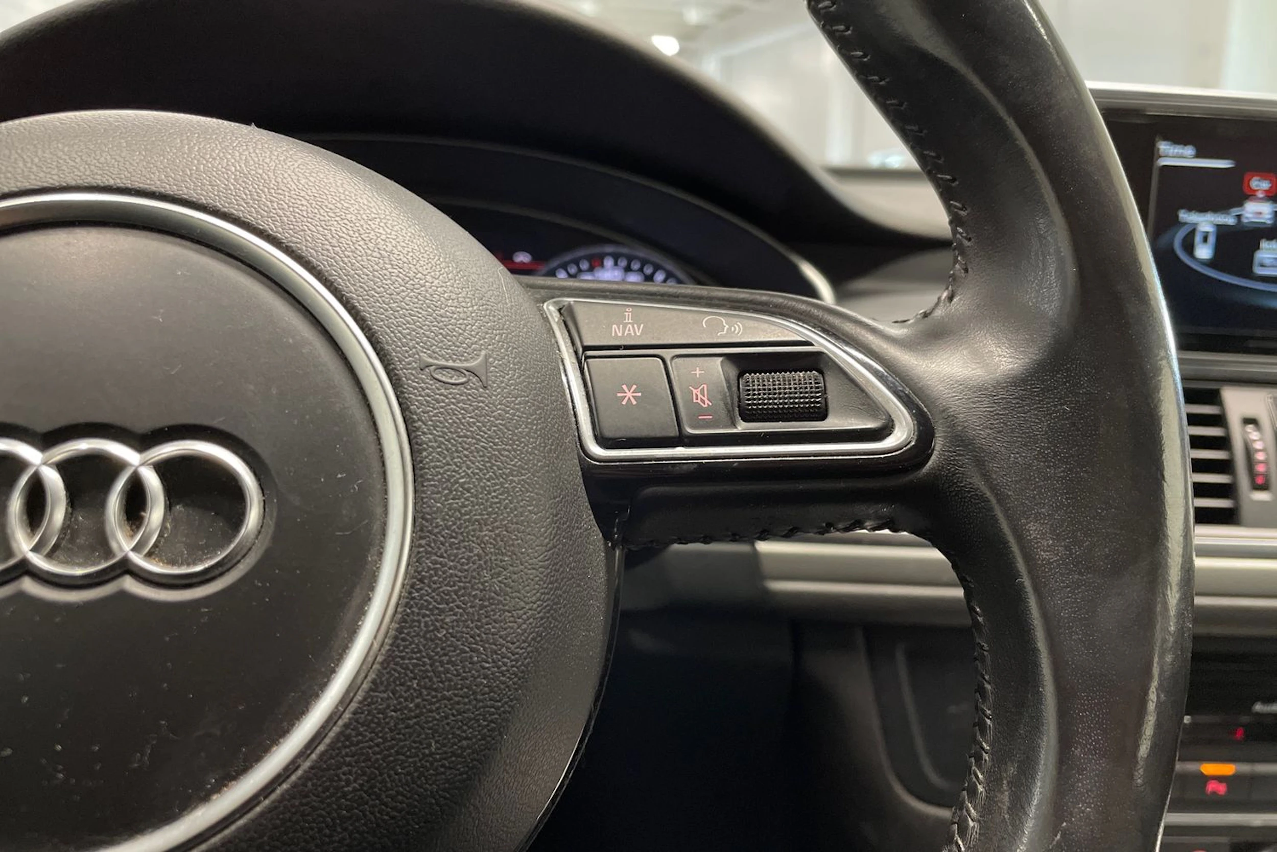 musta Audi A6 2014 kuva 20.