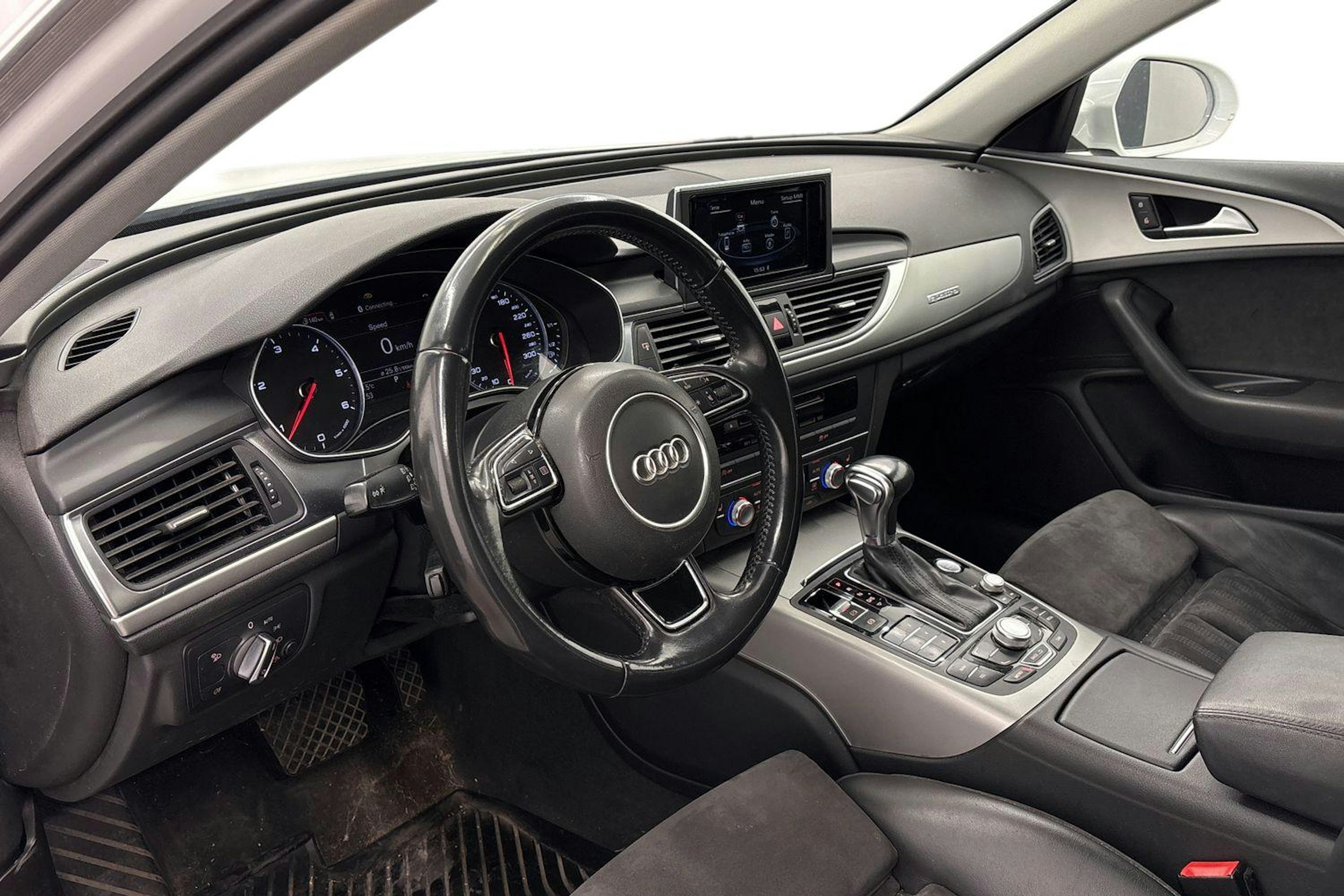 valkoinen Audi A6 2014 kuva 3.