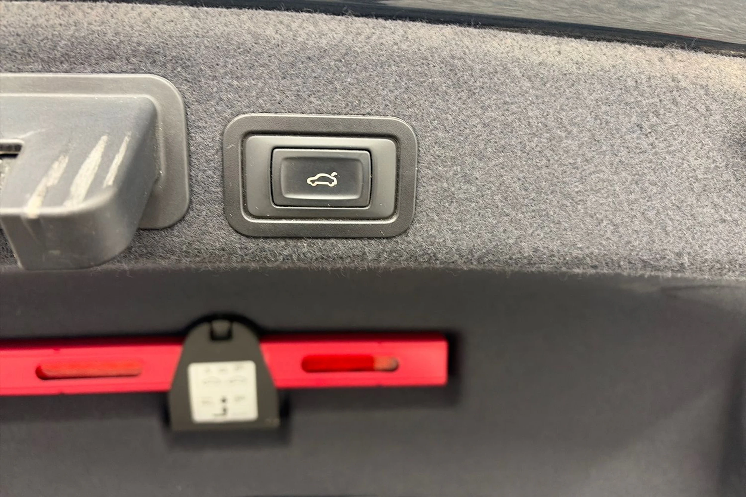 sininen Audi A6 2014 kuva 12.