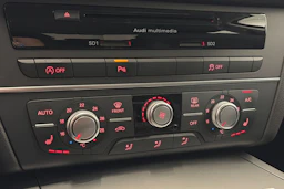 sininen Audi A6 2014 kuva 24.