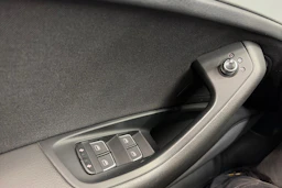 sininen Audi A6 2014 kuva 27.