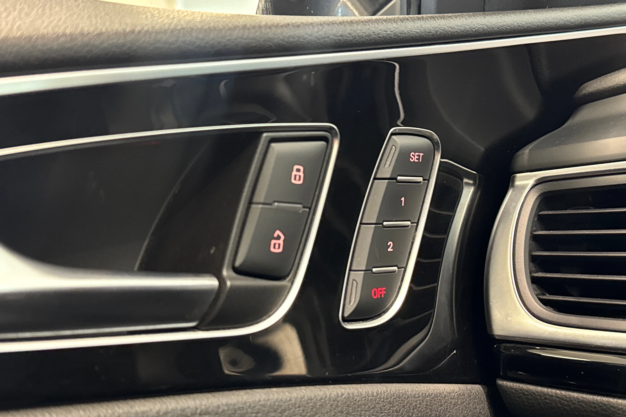 musta Audi A6 2014 kuva 22.