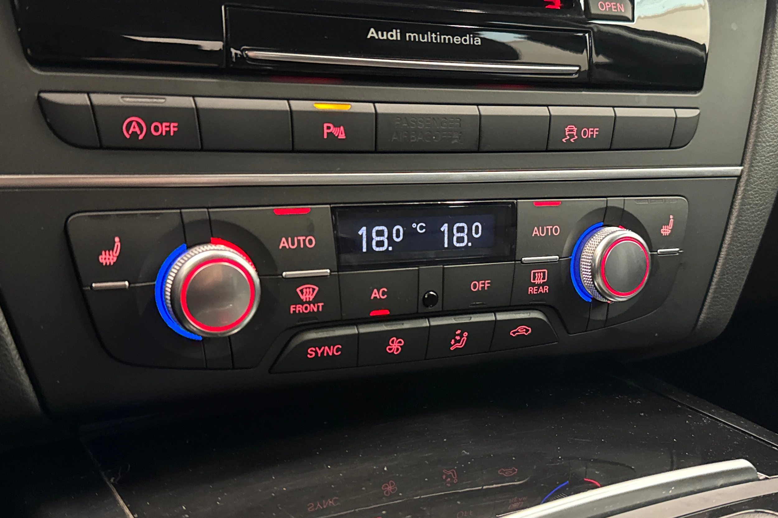 musta Audi A6 2014 kuva 26.
