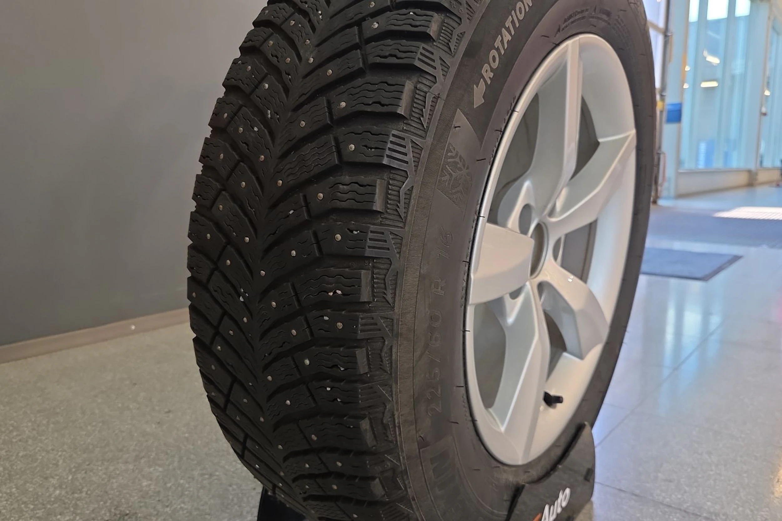 Harmaa Audi A6 2014 kuva 12.