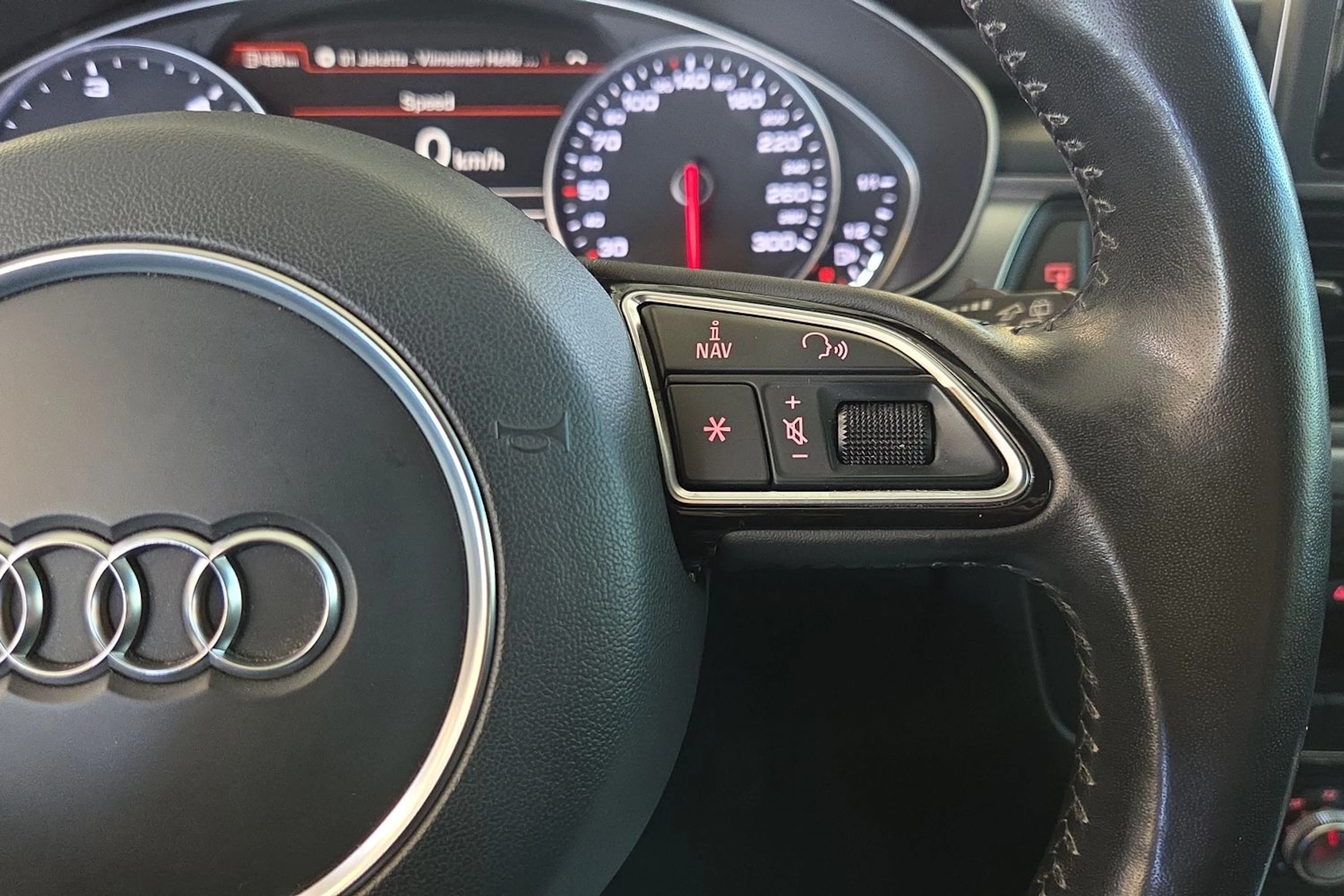 Harmaa Audi A6 2014 kuva 14.