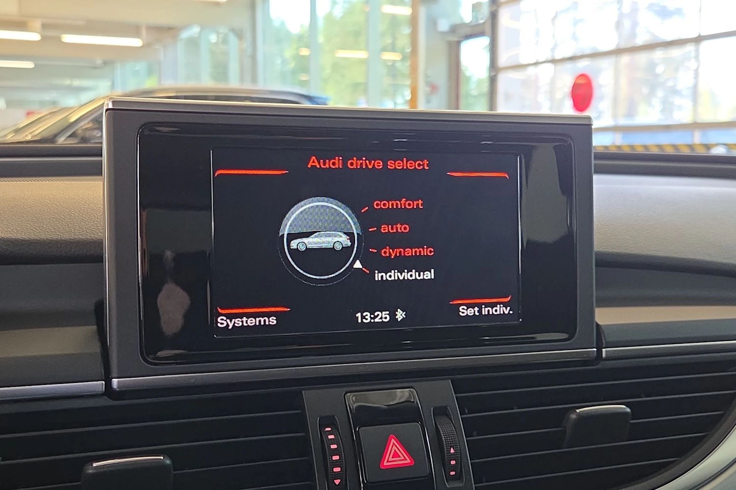 Harmaa Audi A6 2014 kuva 15.