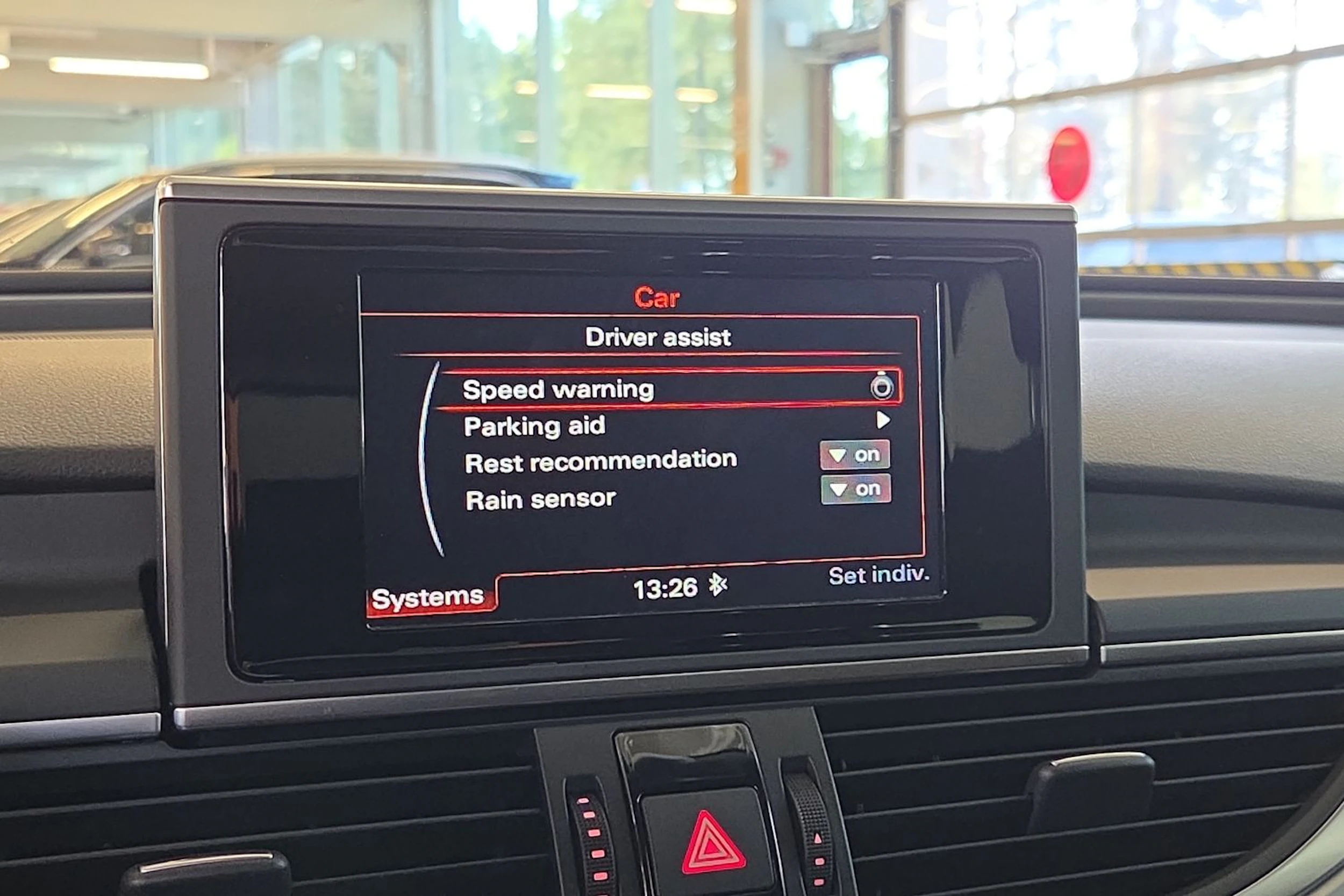 Harmaa Audi A6 2014 kuva 17.