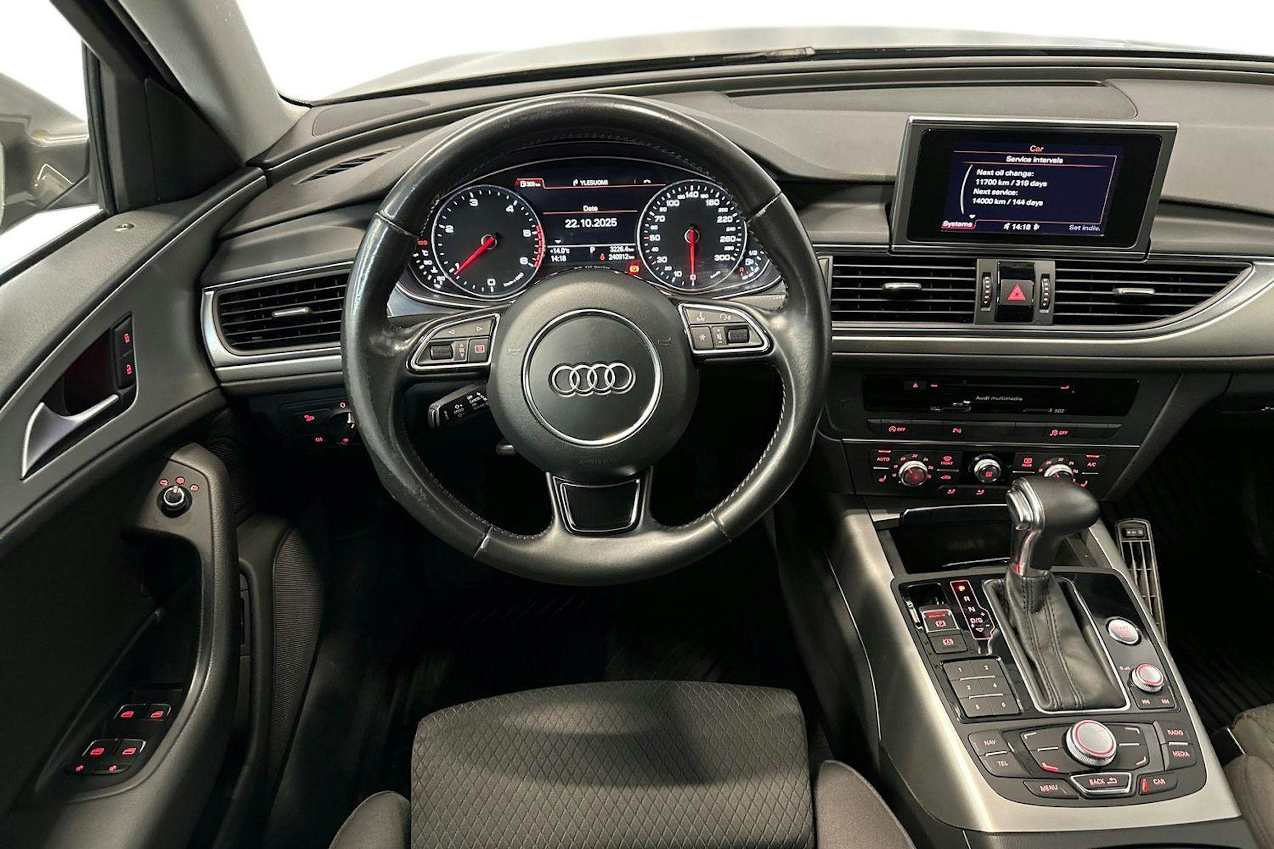 harmaa Audi A6 2014 kuva 9.