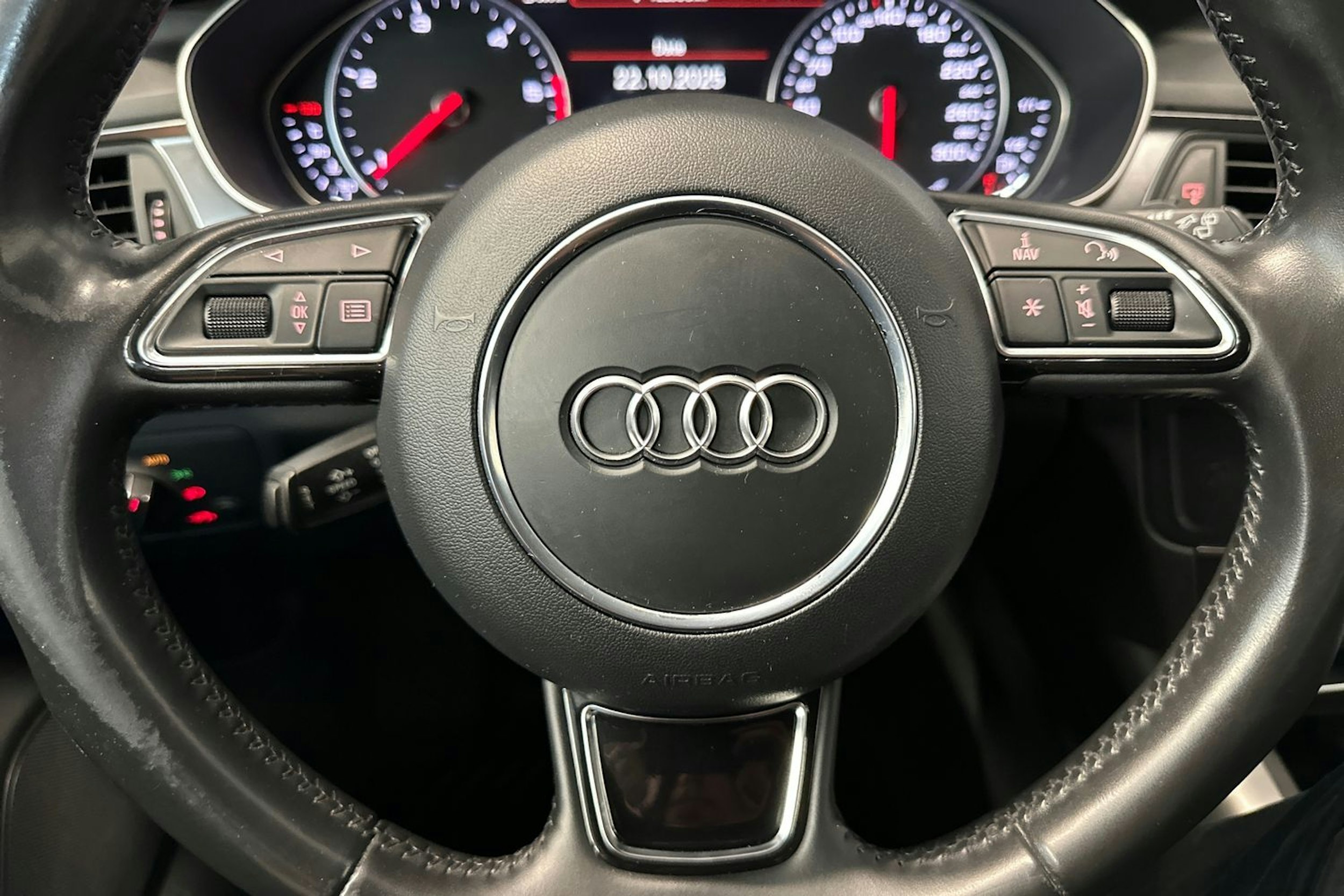 harmaa Audi A6 2014 kuva 18.