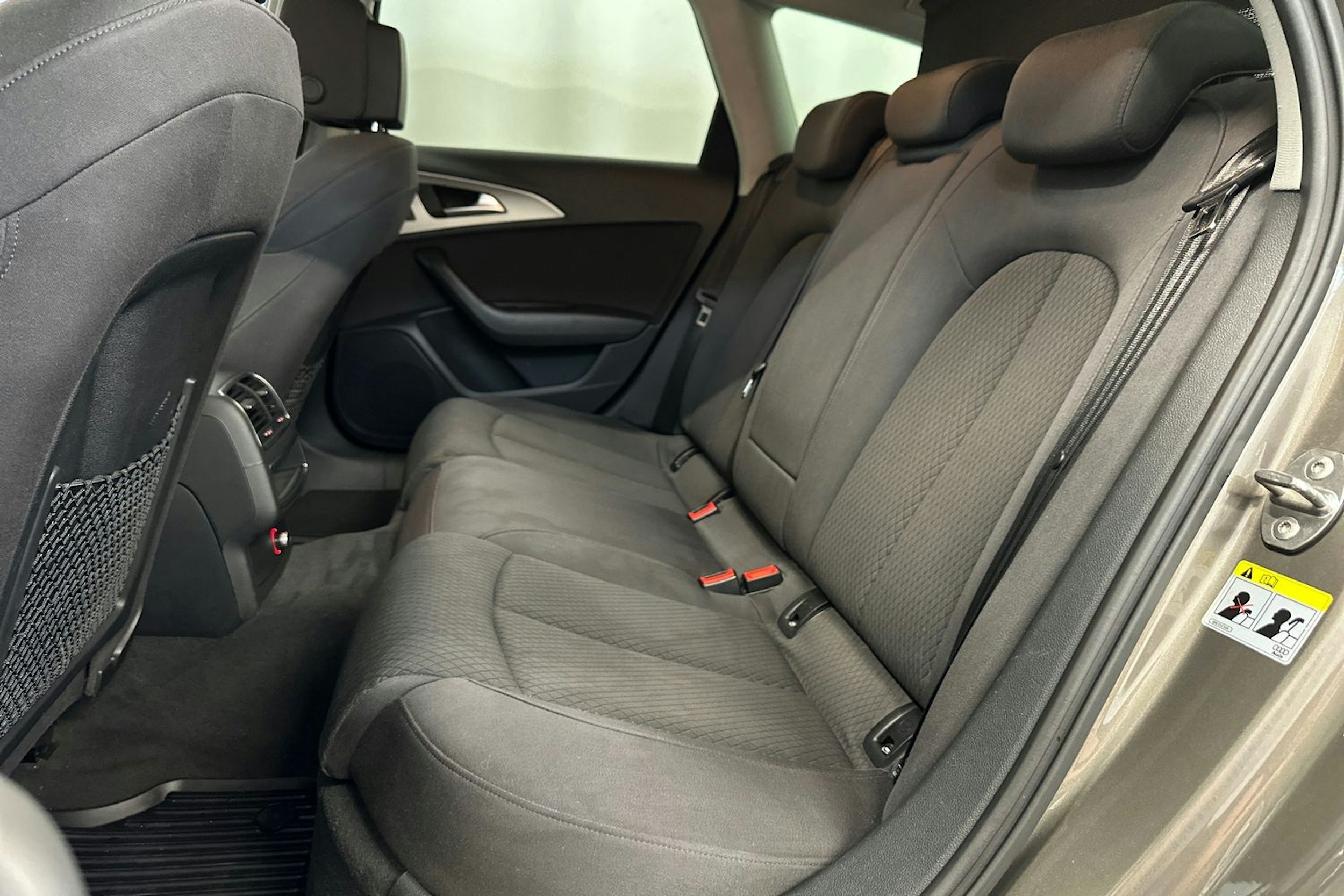 harmaa Audi A6 2014 kuva 28.