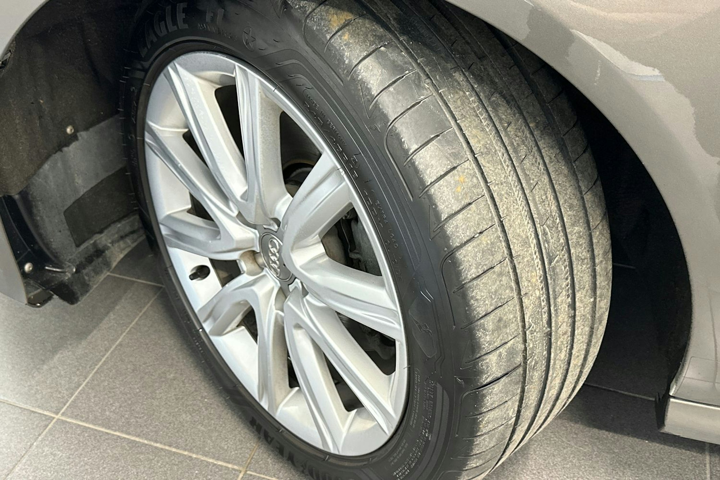 harmaa Audi A6 2014 kuva 34.