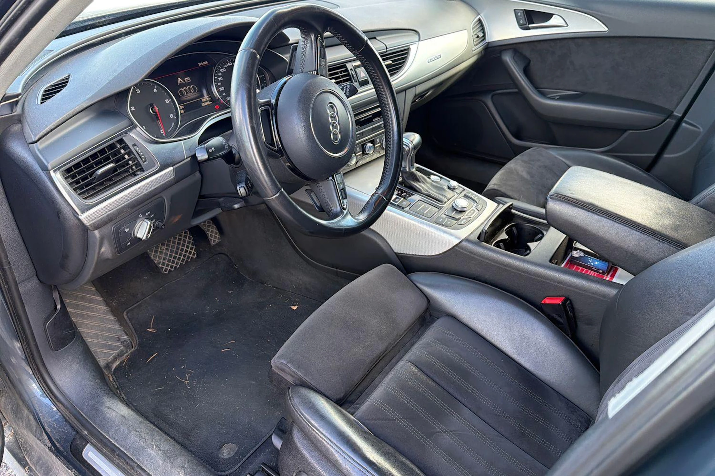 Sininen Audi A6 2014 kuva 3.