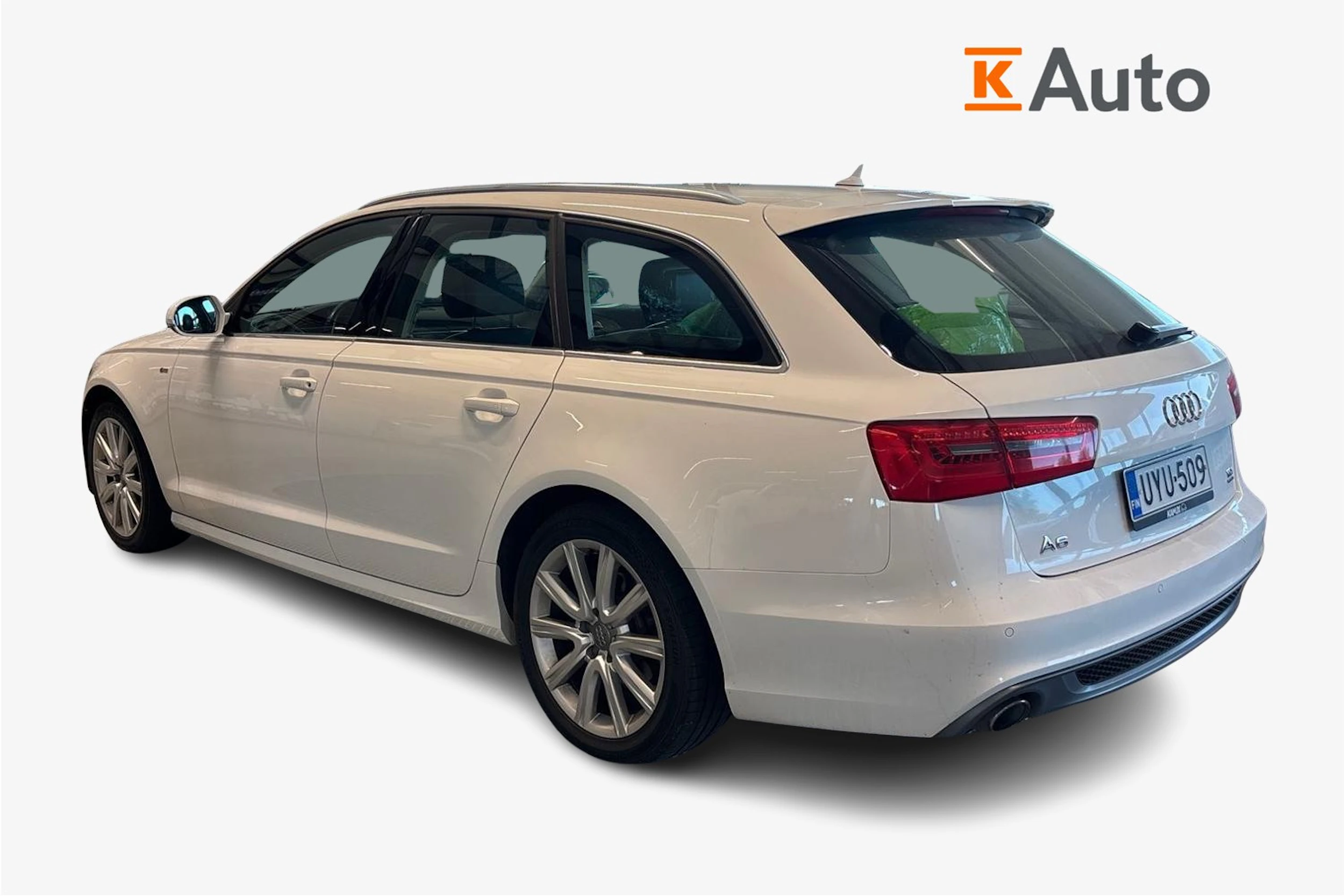 valkoinen Audi A6 2014 kuva 2.