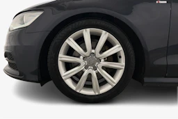 Sininen Audi A6 2014 kuva 9.
