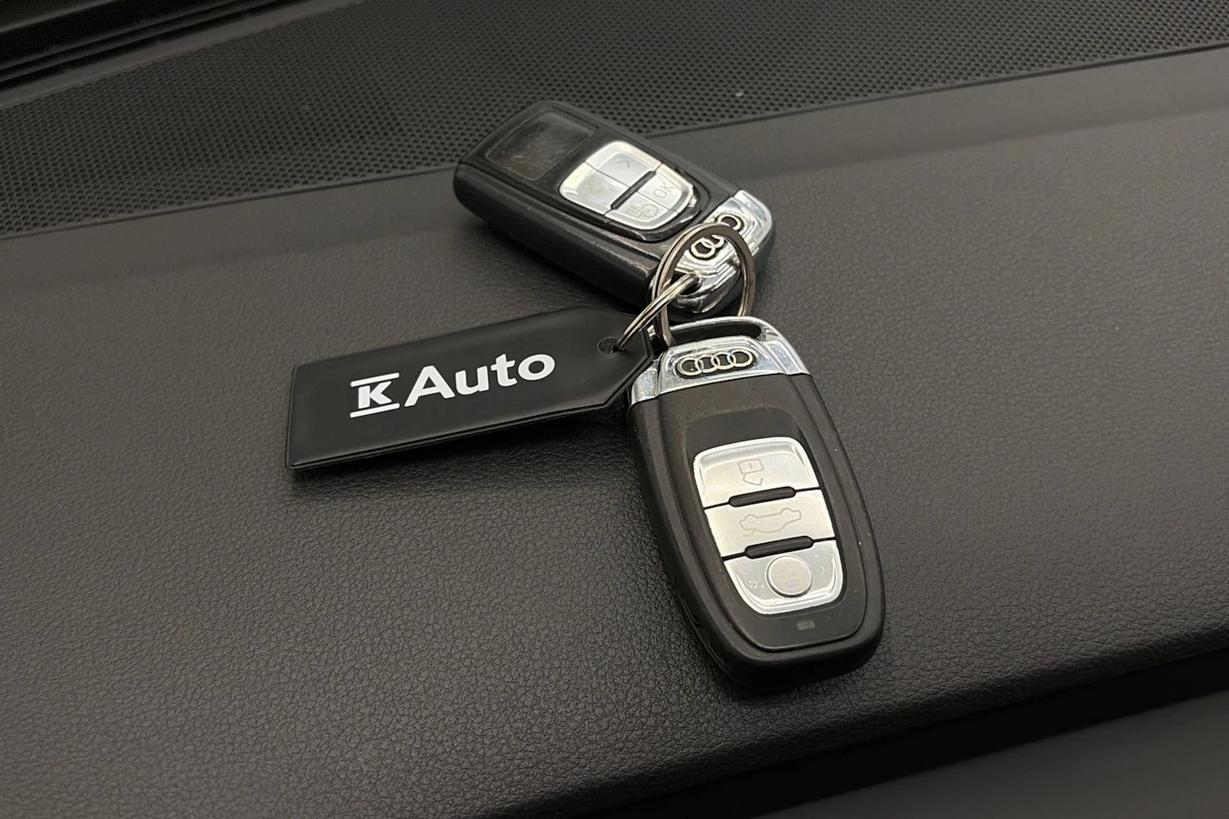 Sininen Audi A6 2014 kuva 31.
