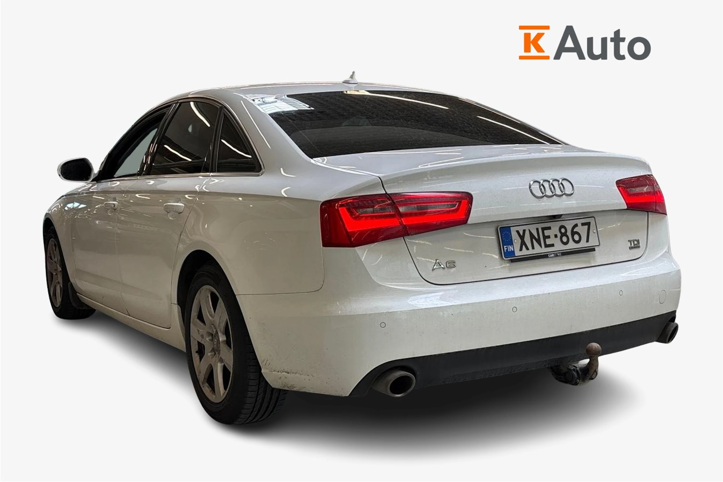 valkoinen Audi A6 2014 kuva 2.