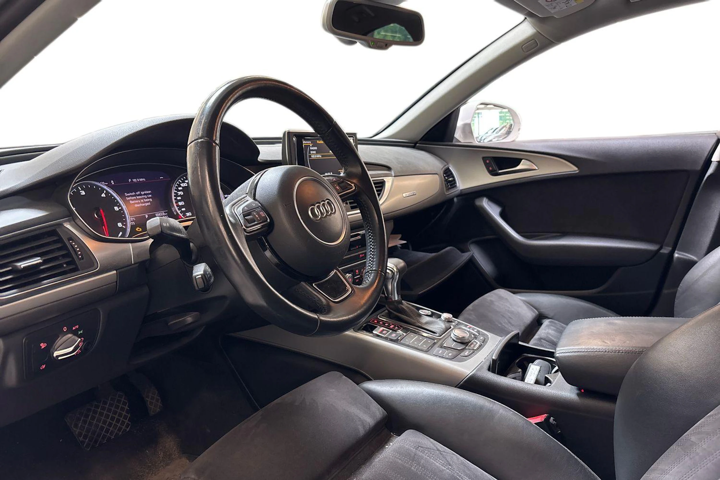 valkoinen Audi A6 2014 kuva 3.