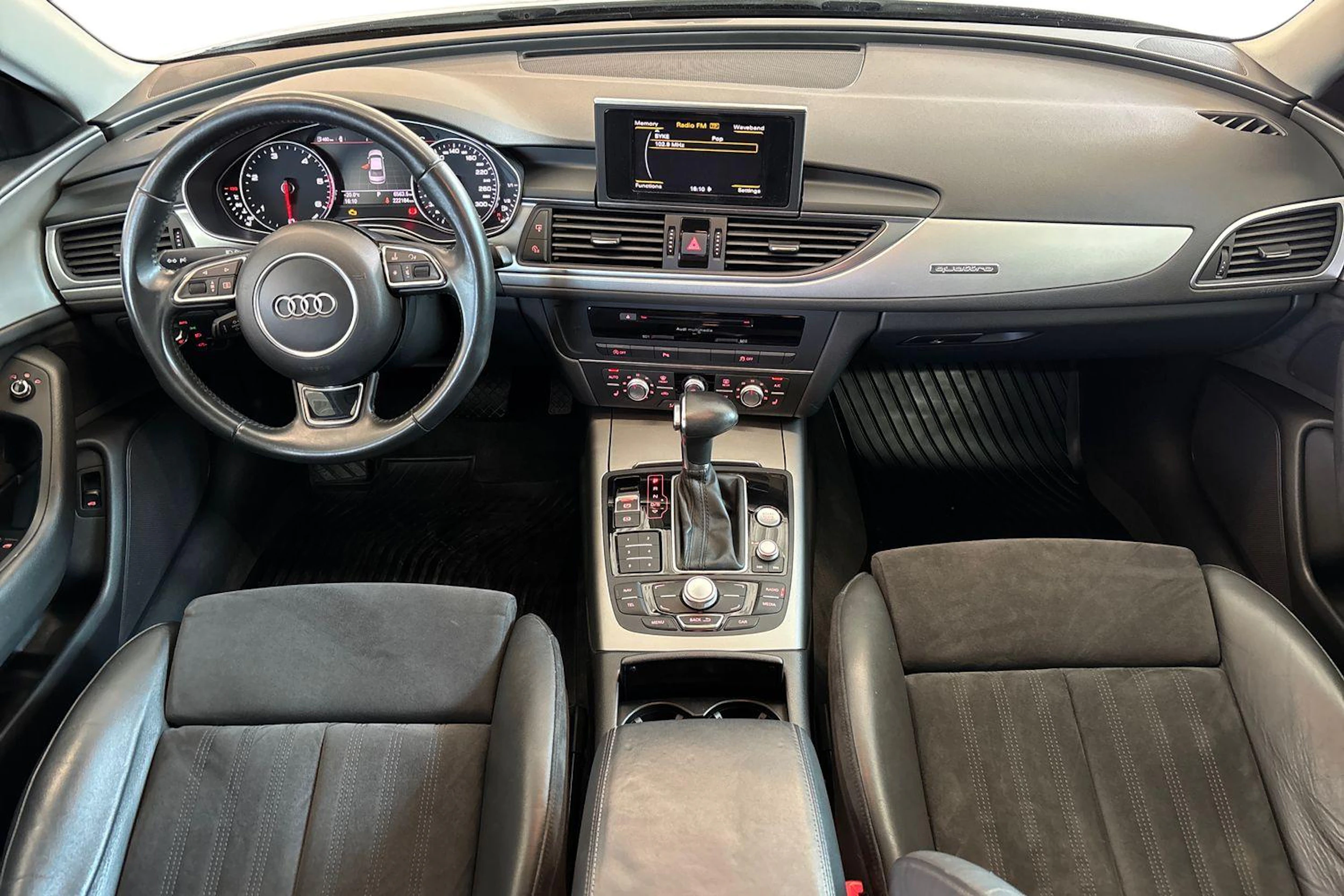 valkoinen Audi A6 2014 kuva 7.
