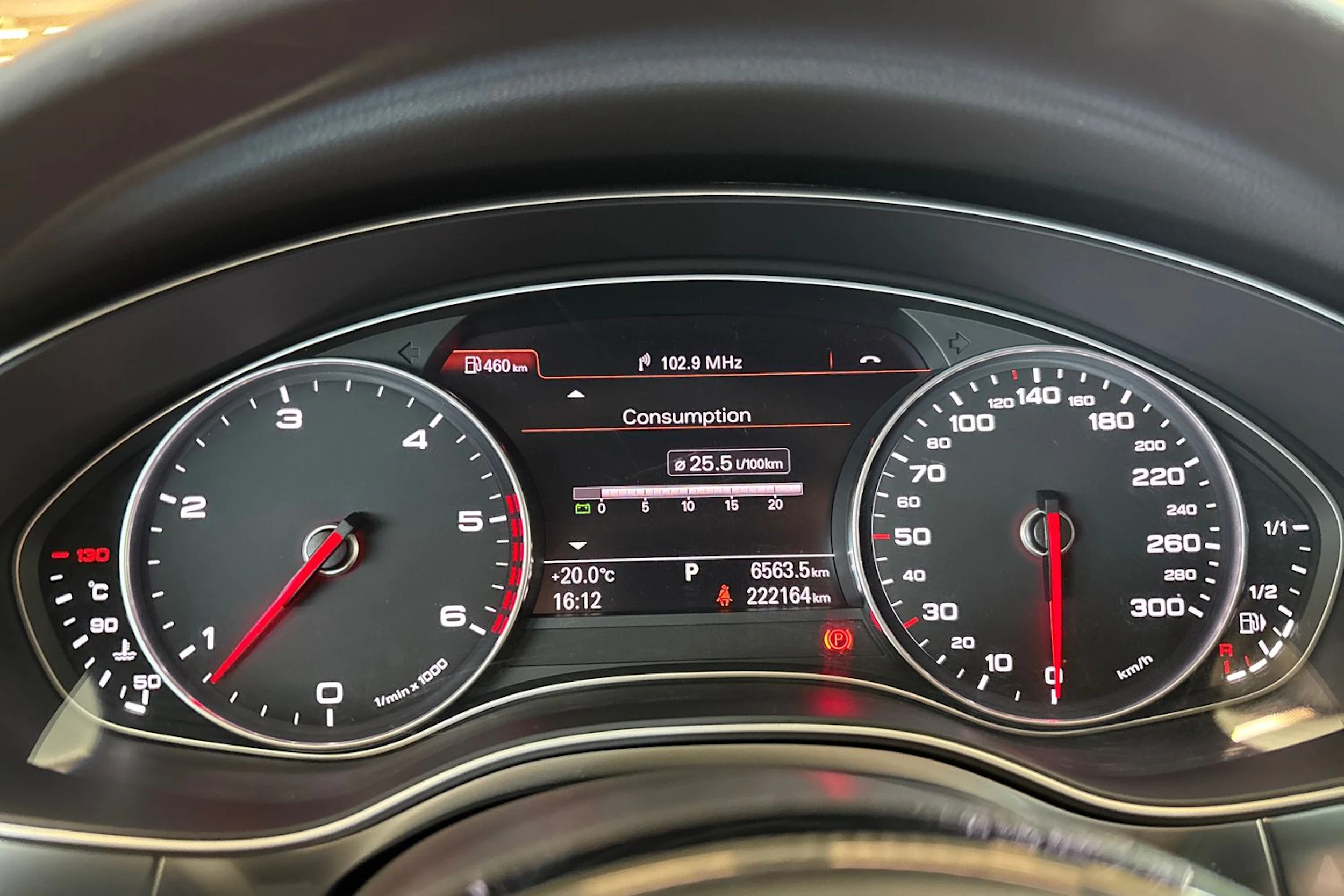 valkoinen Audi A6 2014 kuva 13.
