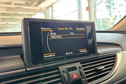 valkoinen Audi A6 2014 kuva 17.