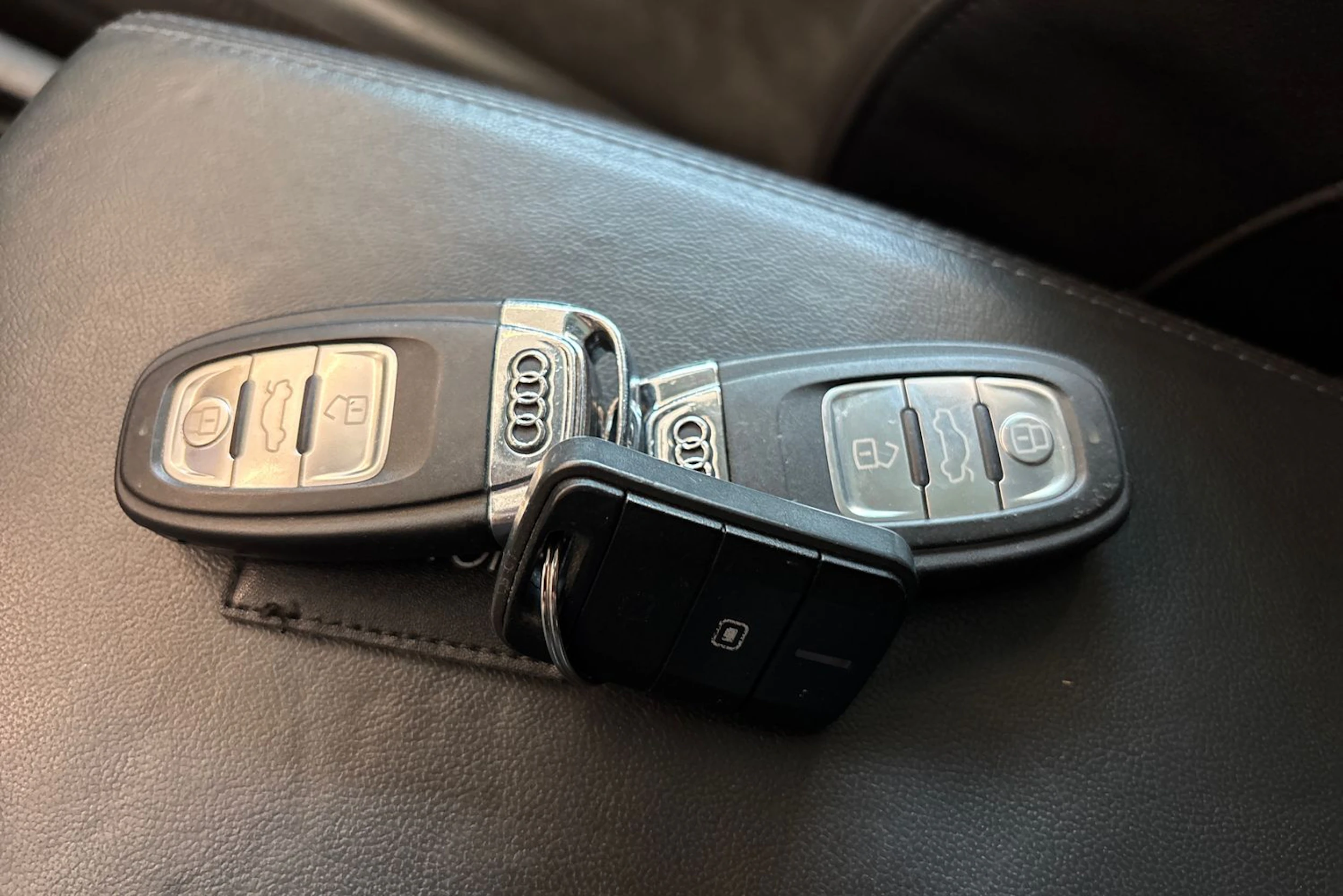 valkoinen Audi A6 2014 kuva 22.