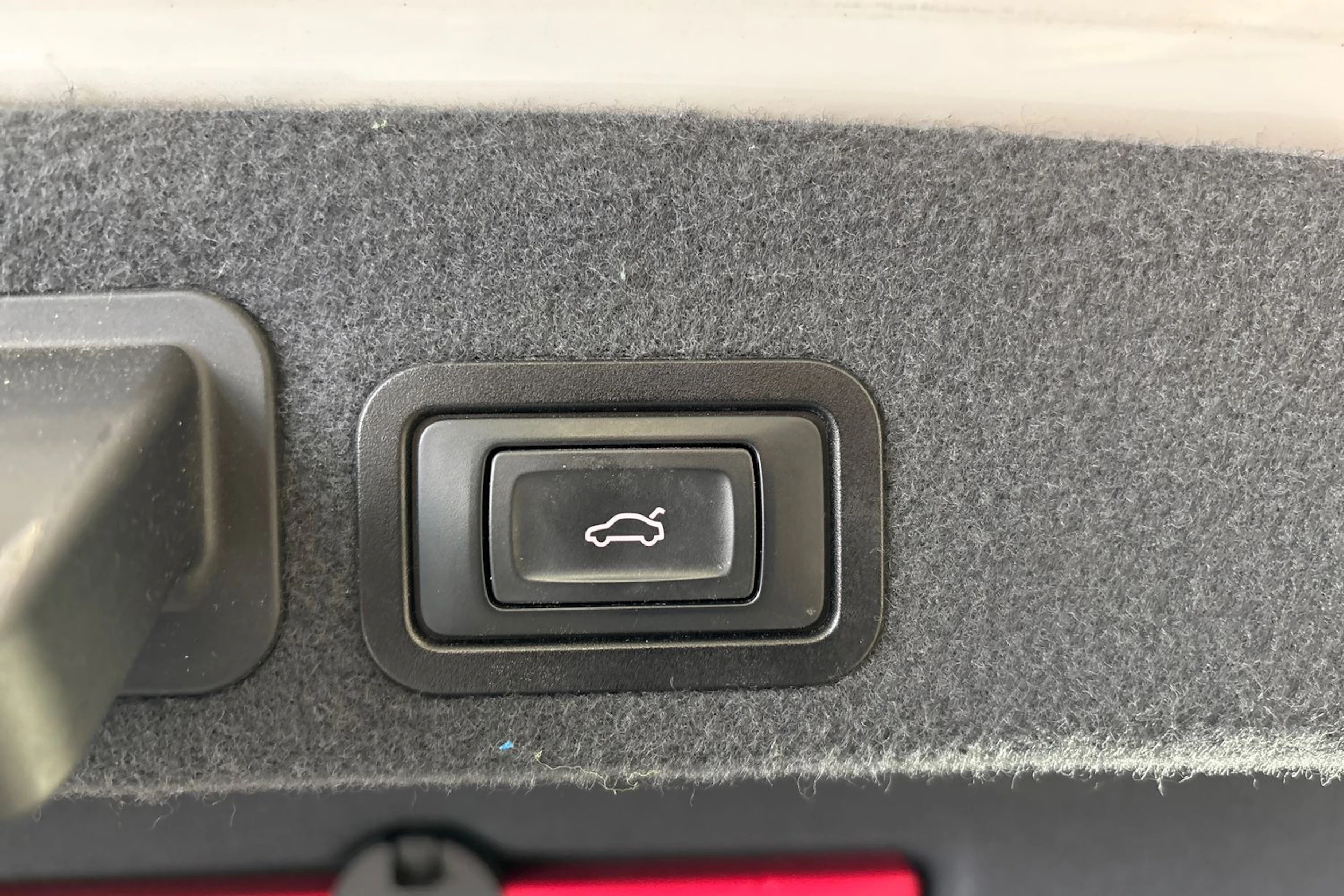 valkoinen Audi A6 2014 kuva 25.