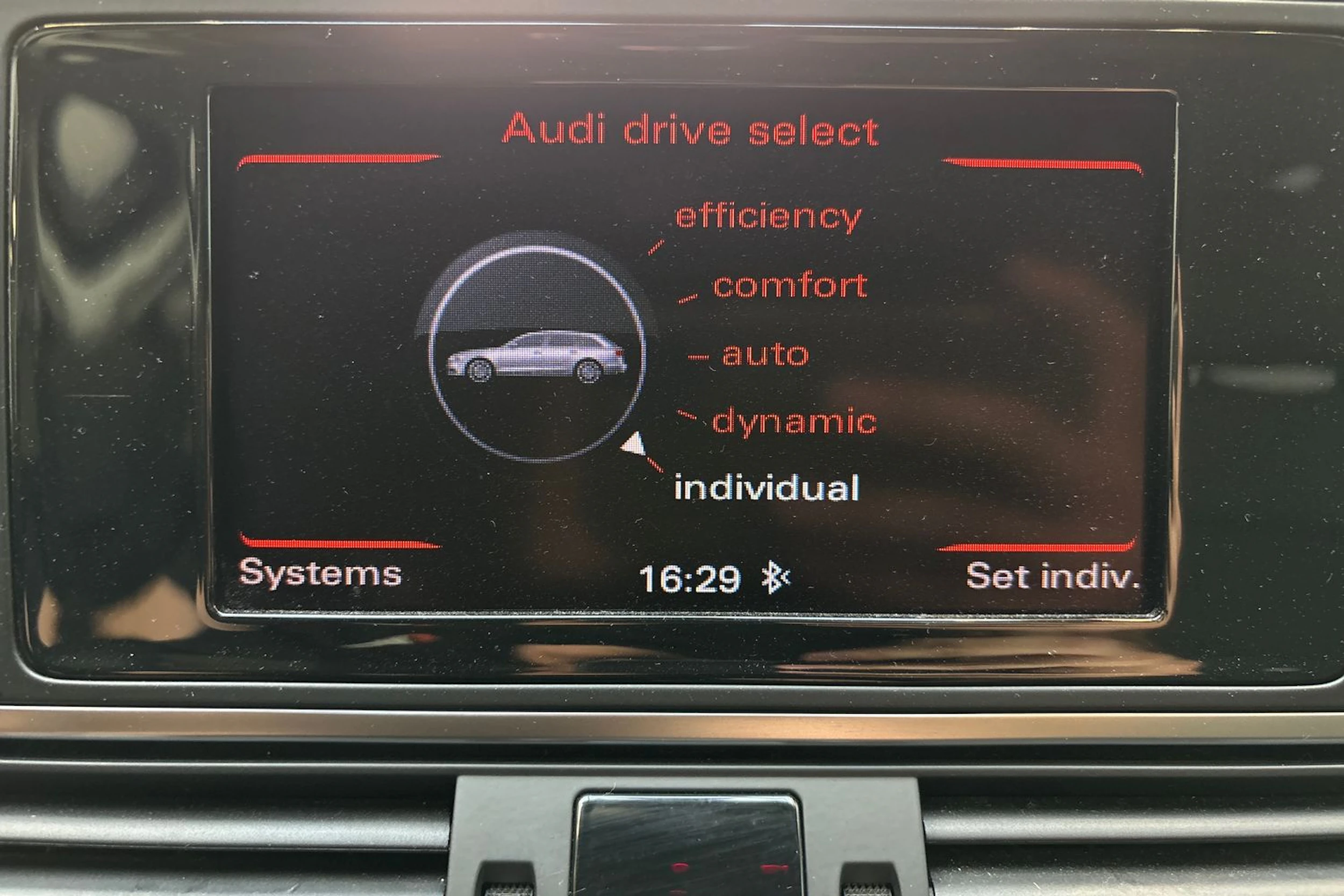 musta Audi A6 2014 kuva 24.