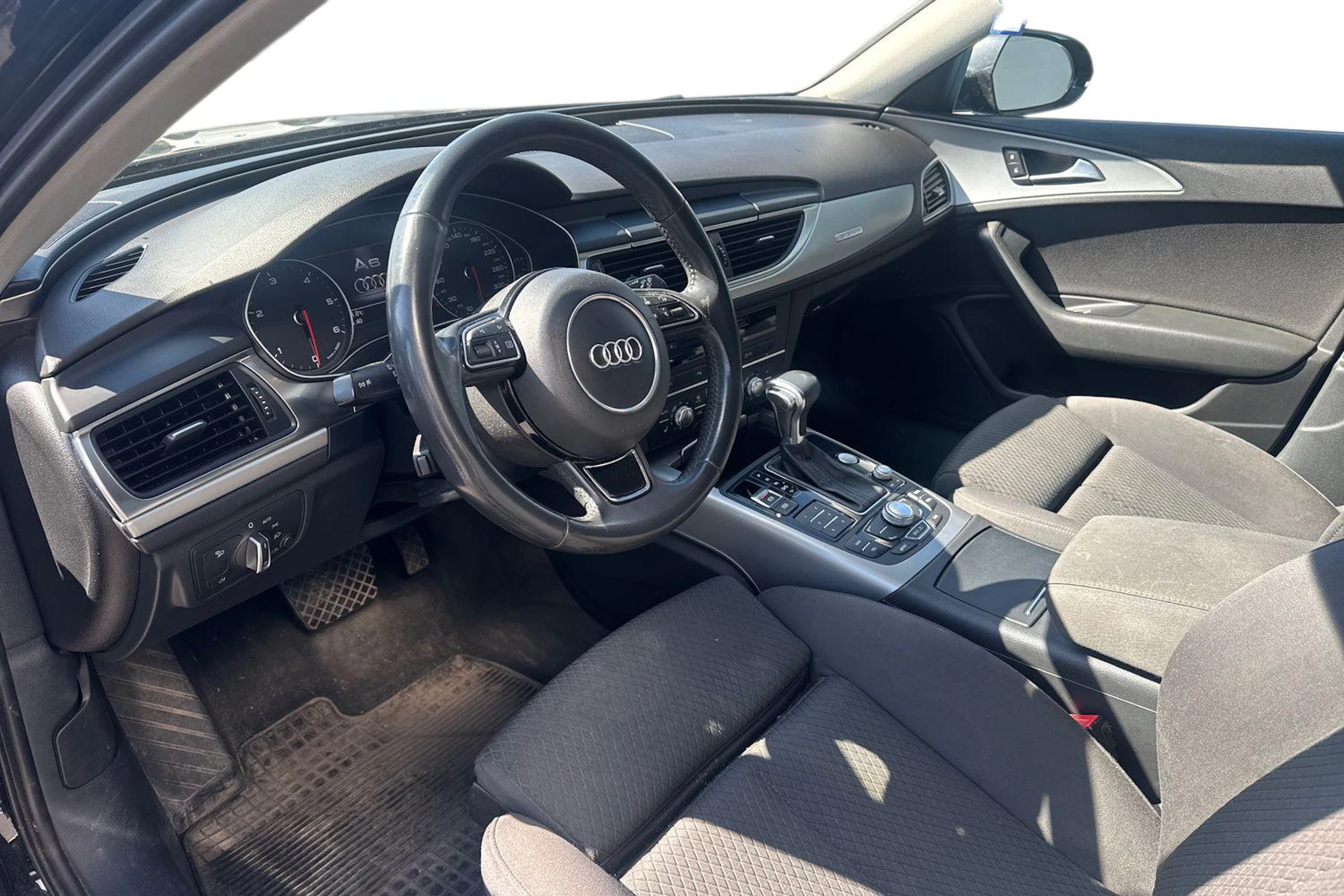 musta Audi A6 2014 kuva 3.