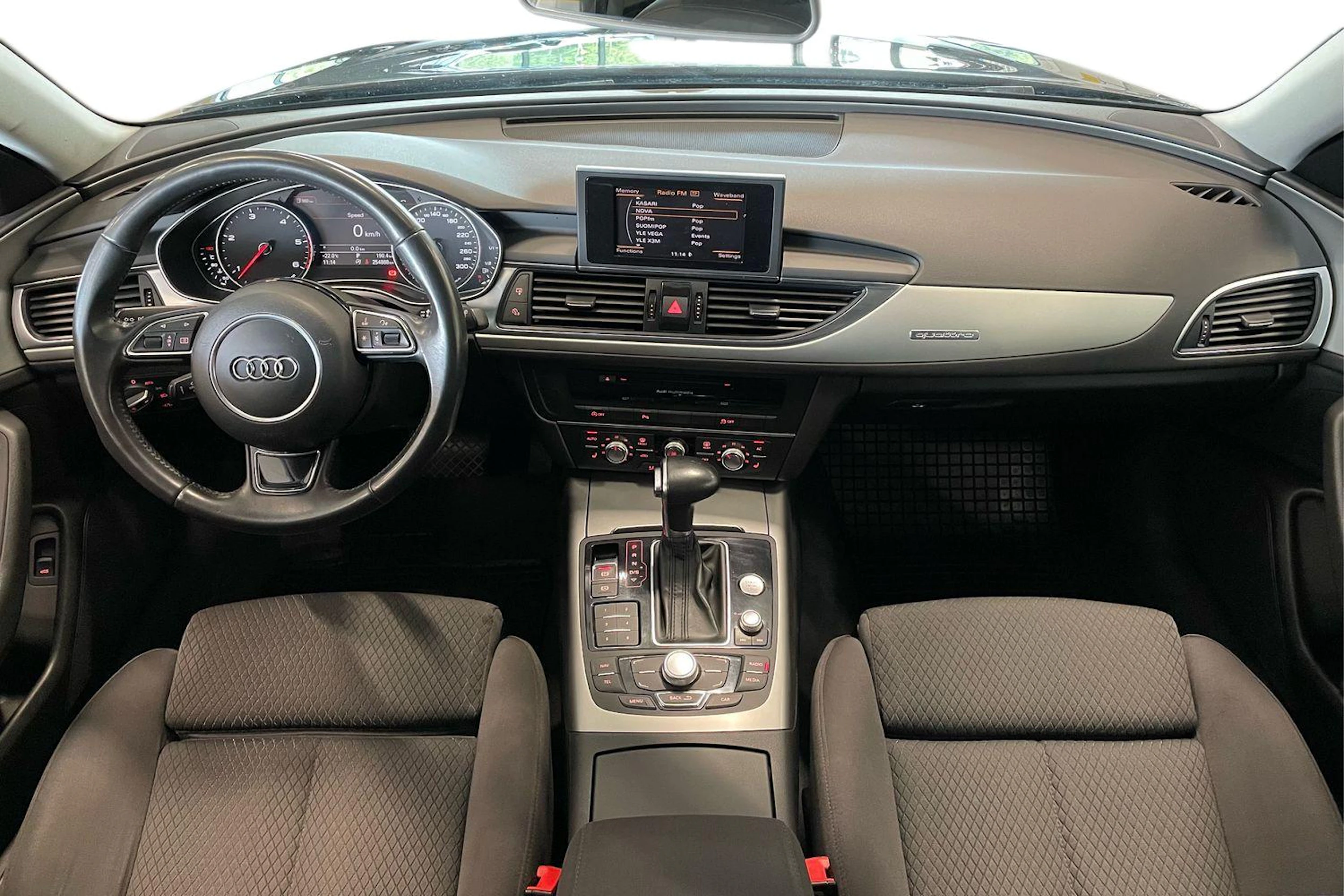 musta Audi A6 2014 kuva 7.