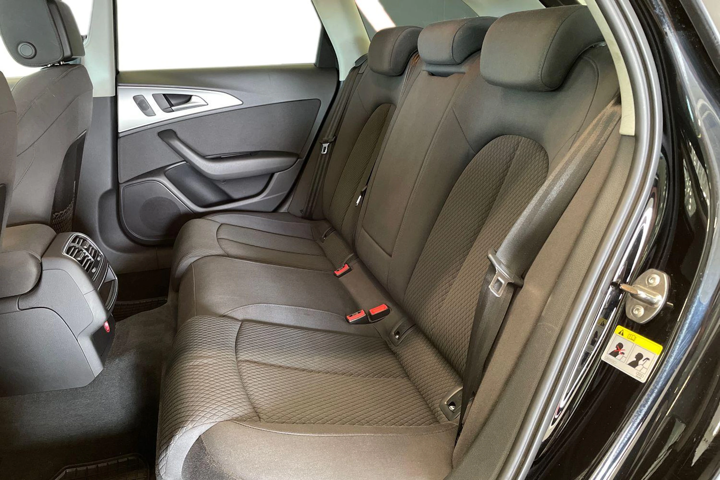 musta Audi A6 2014 kuva 8.