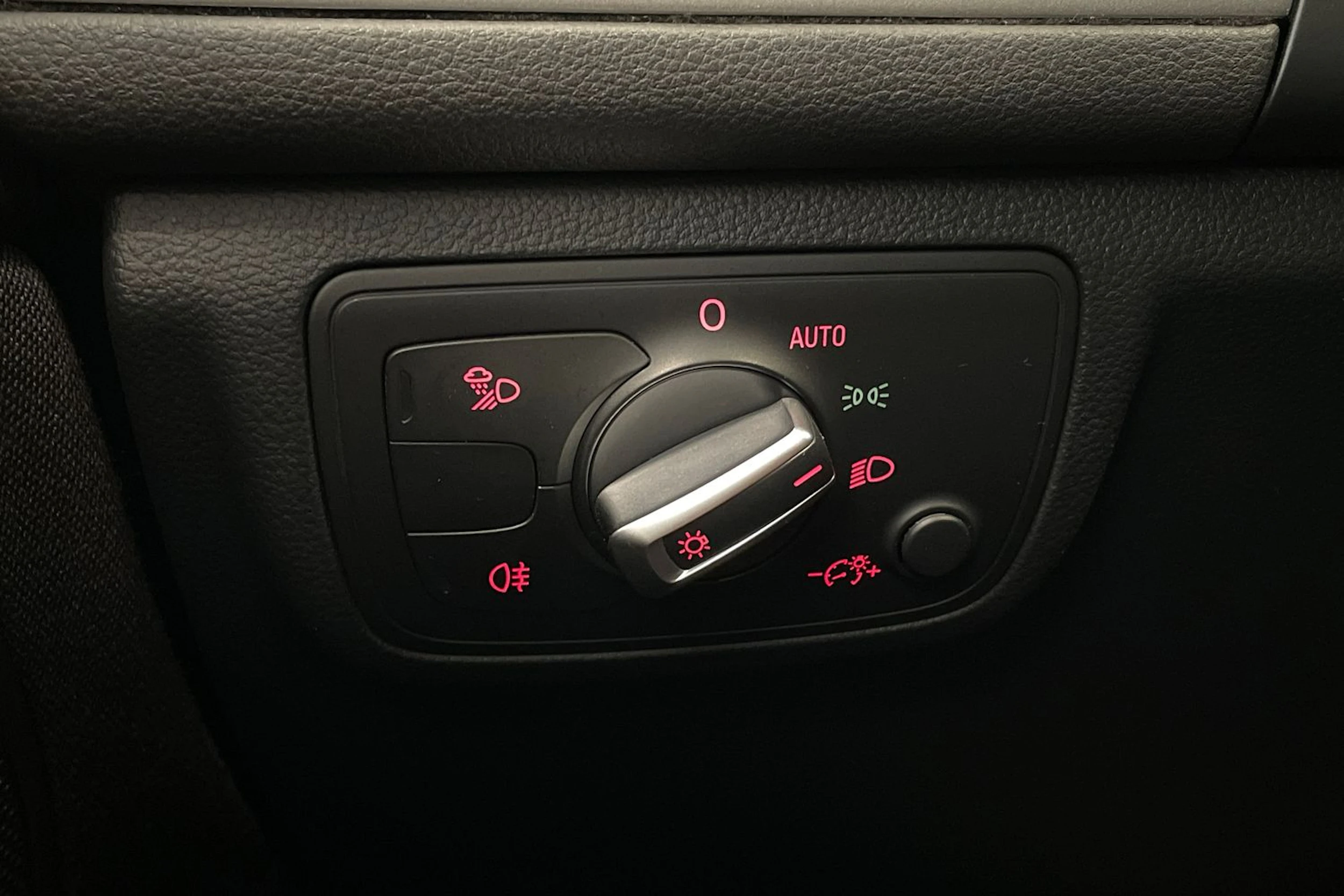 musta Audi A6 2014 kuva 24.
