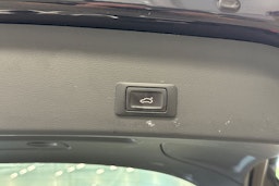 sininen Audi A6 2015 kuva 28.
