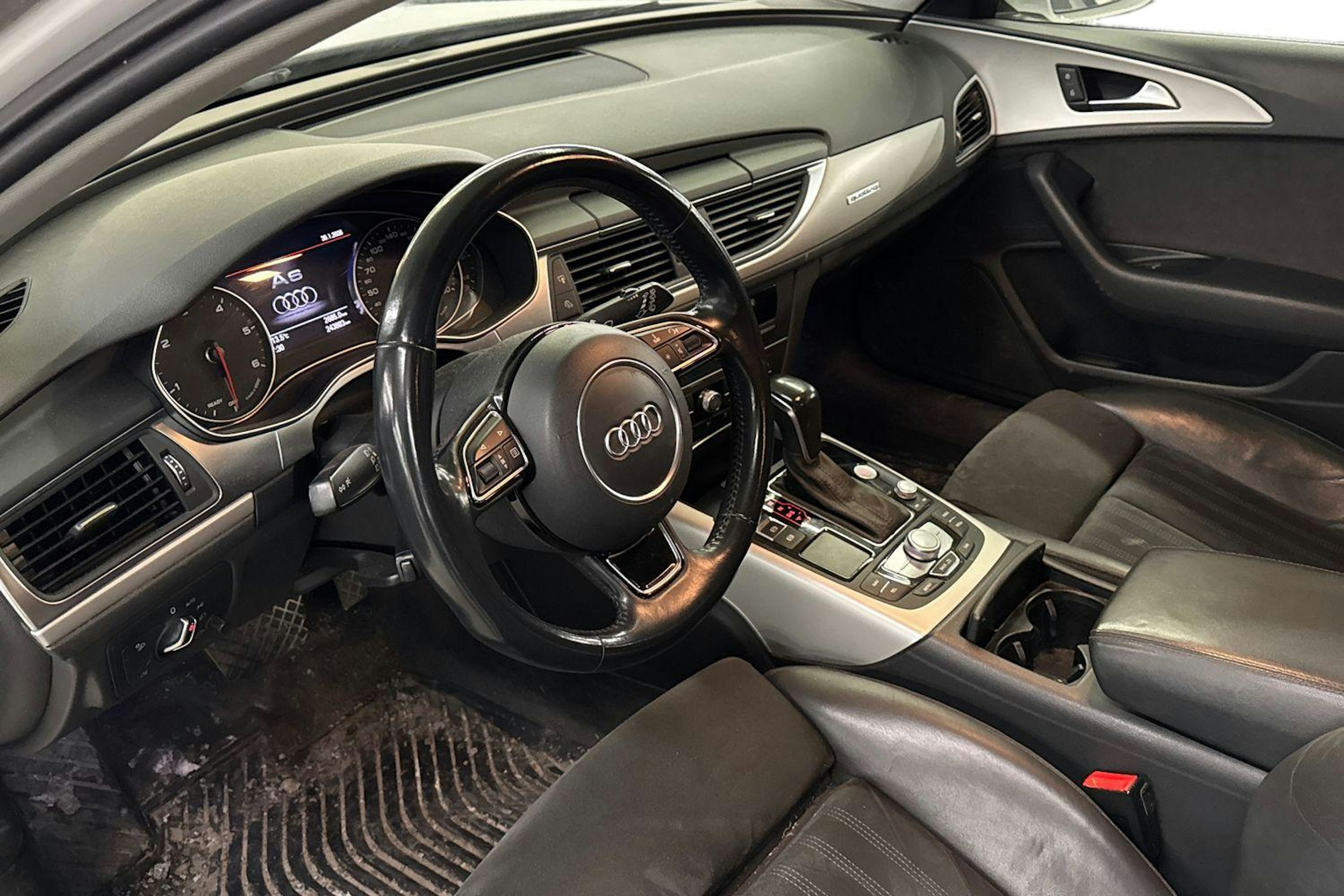 valkoinen Audi A6 2015 kuva 3.
