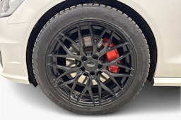 valkoinen Audi A6 2015 kuva 11.