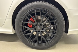 valkoinen Audi A6 2015 kuva 13.