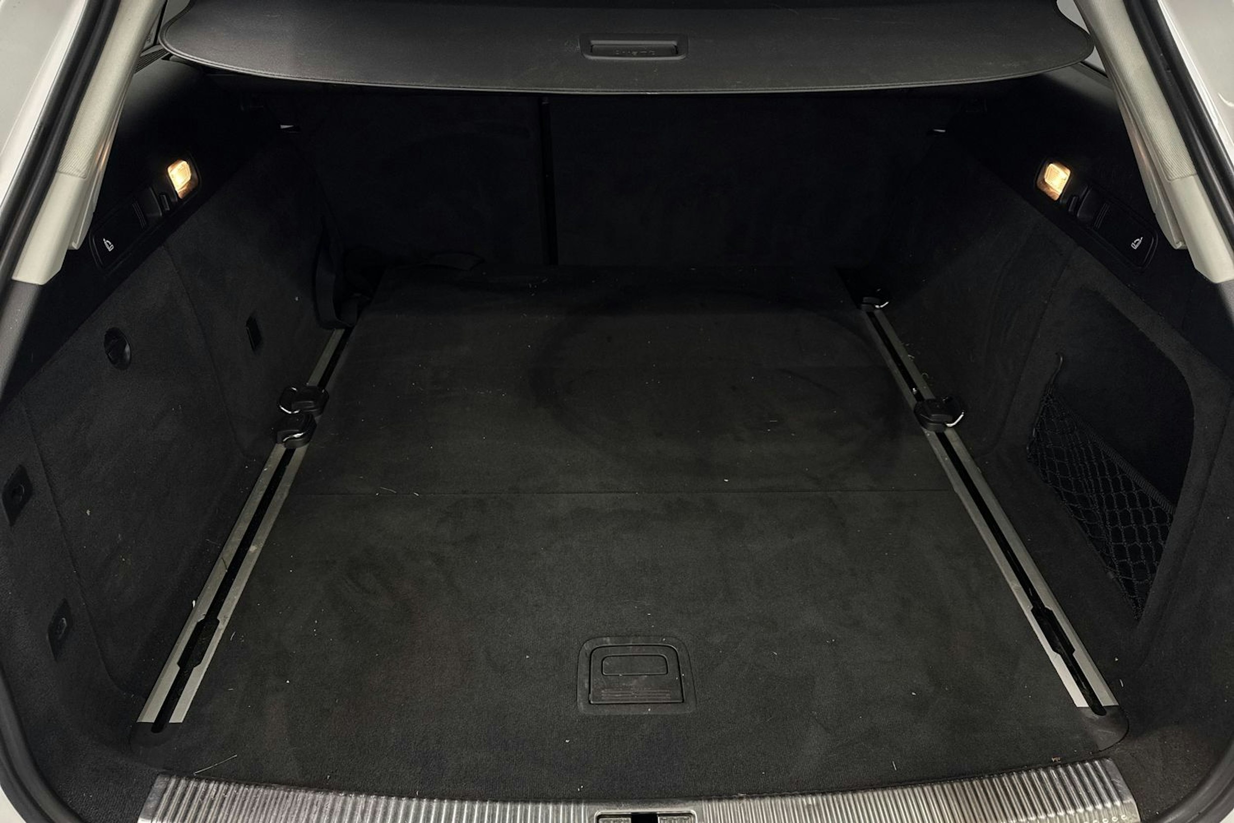 valkoinen Audi A6 2015 kuva 14.