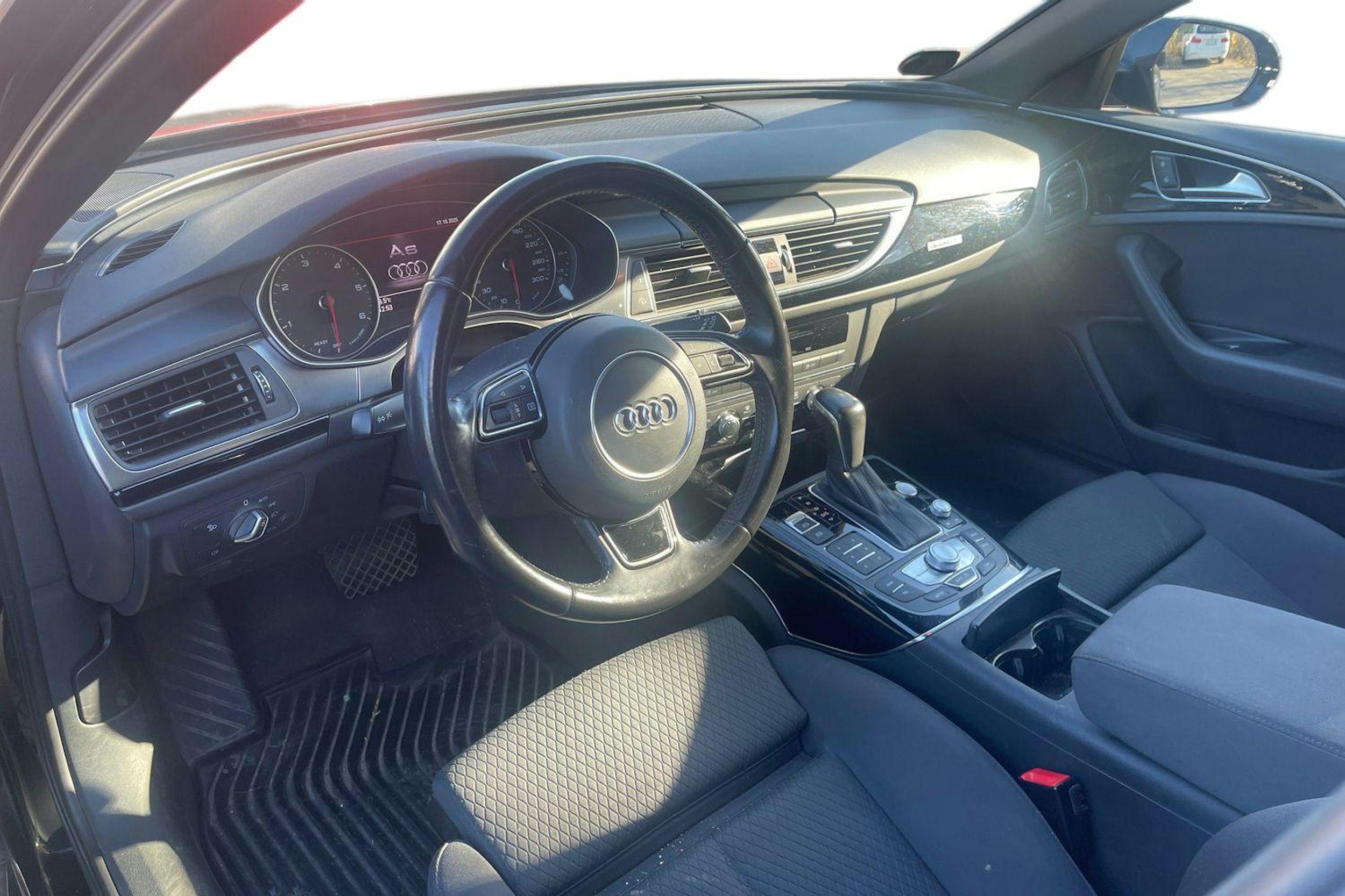 musta Audi A6 2015 kuva 3.