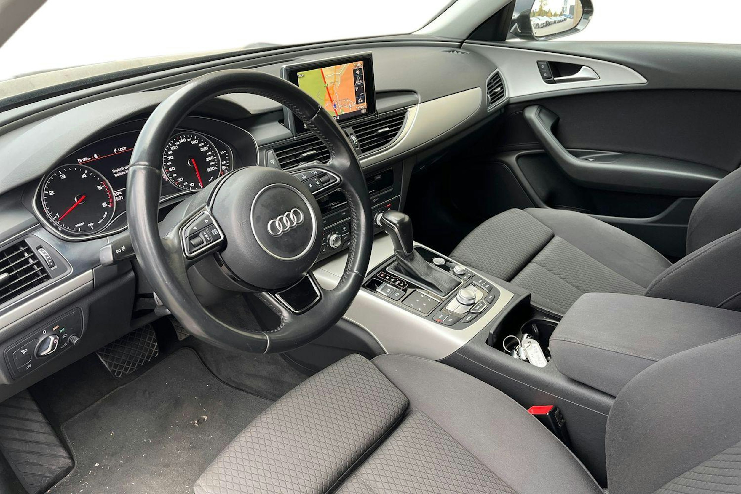 musta Audi A6 2015 kuva 3.
