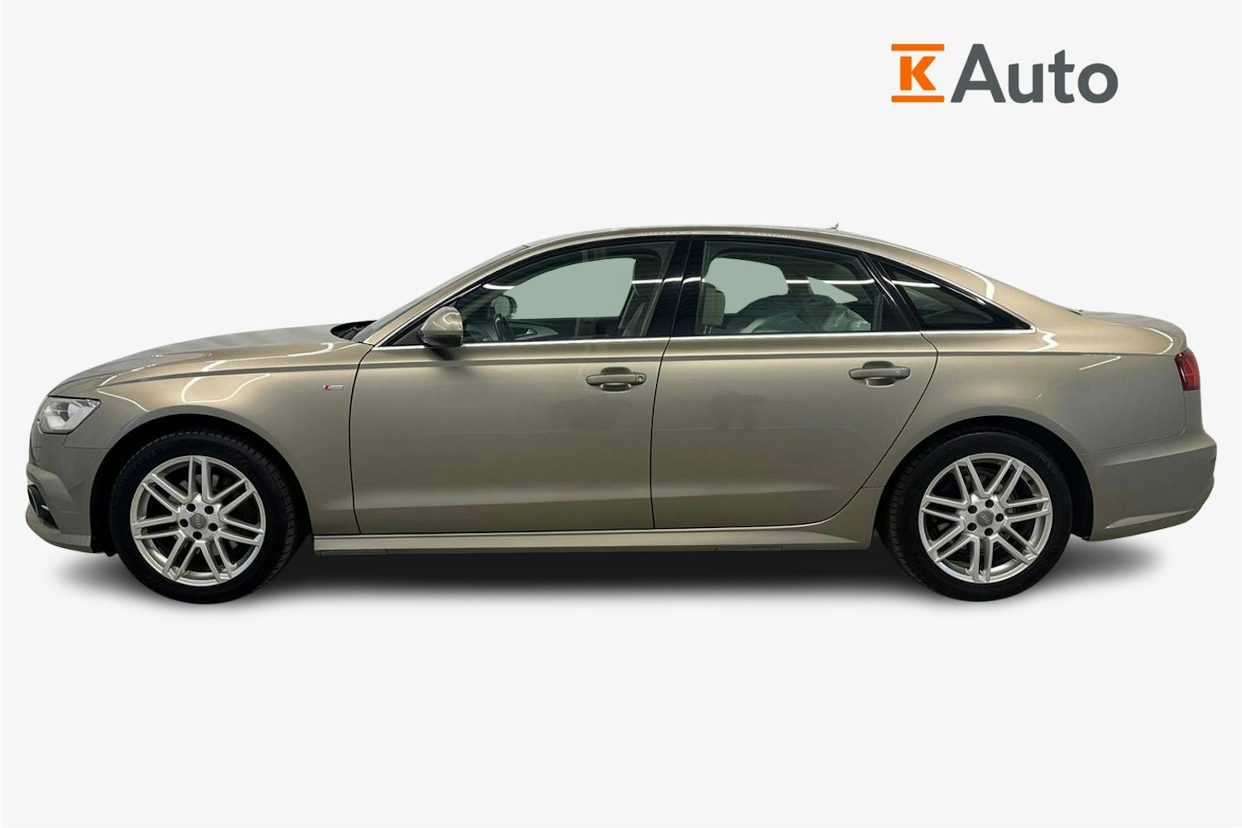 ruskea (beige) Audi A6 2015 kuva 6.