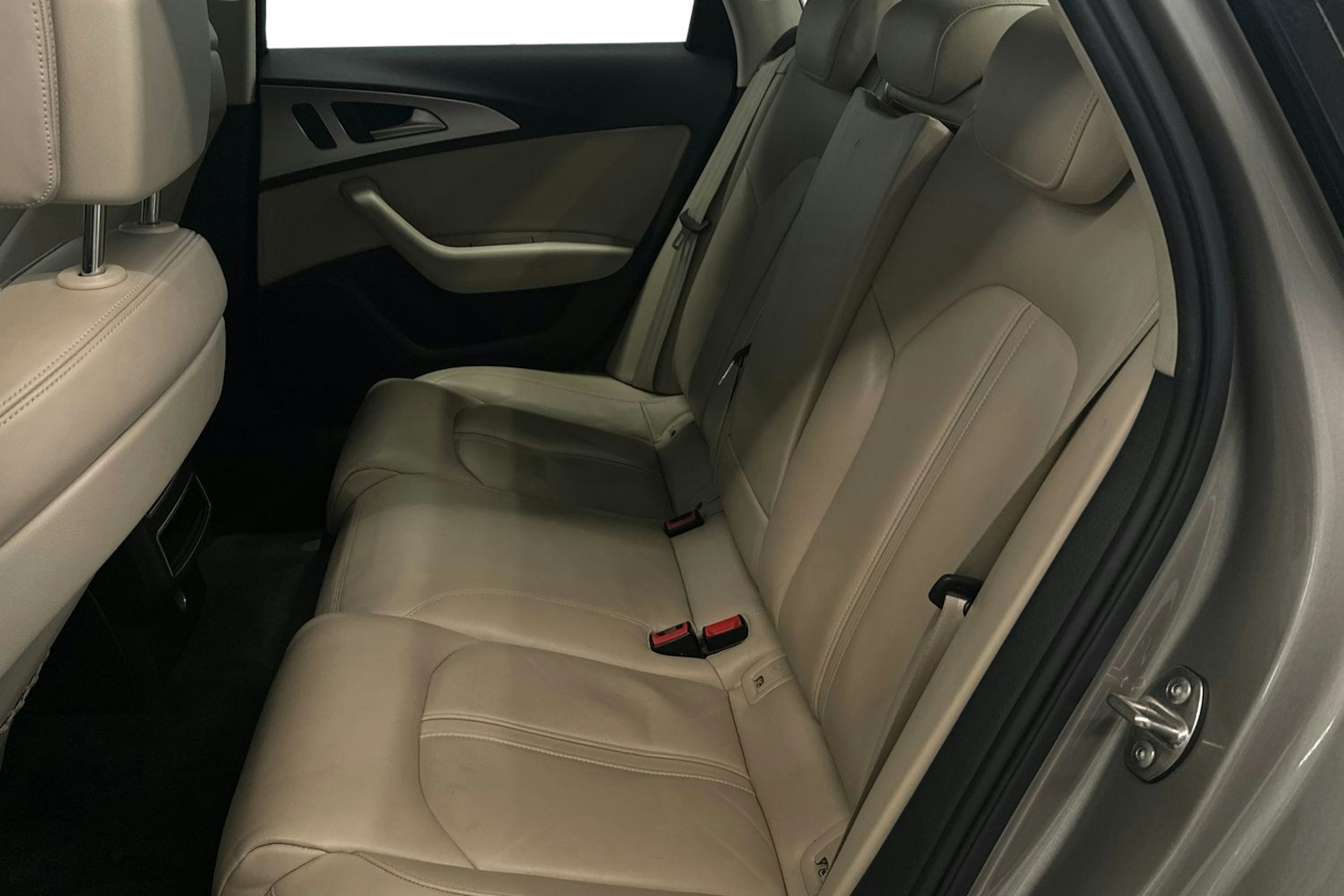 ruskea (beige) Audi A6 2015 kuva 10.