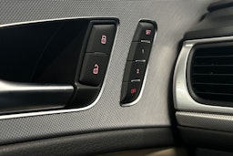 ruskea (beige) Audi A6 2015 kuva 18.