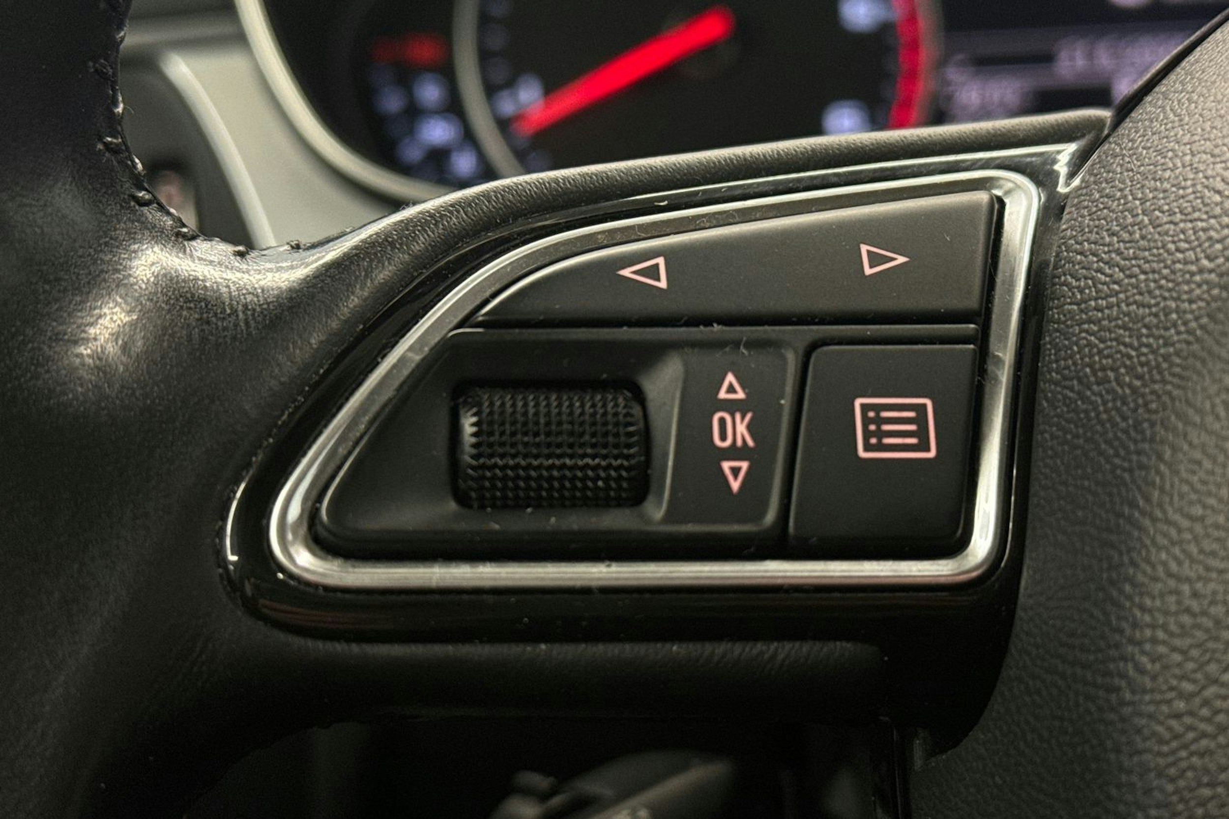 ruskea (beige) Audi A6 2015 kuva 20.