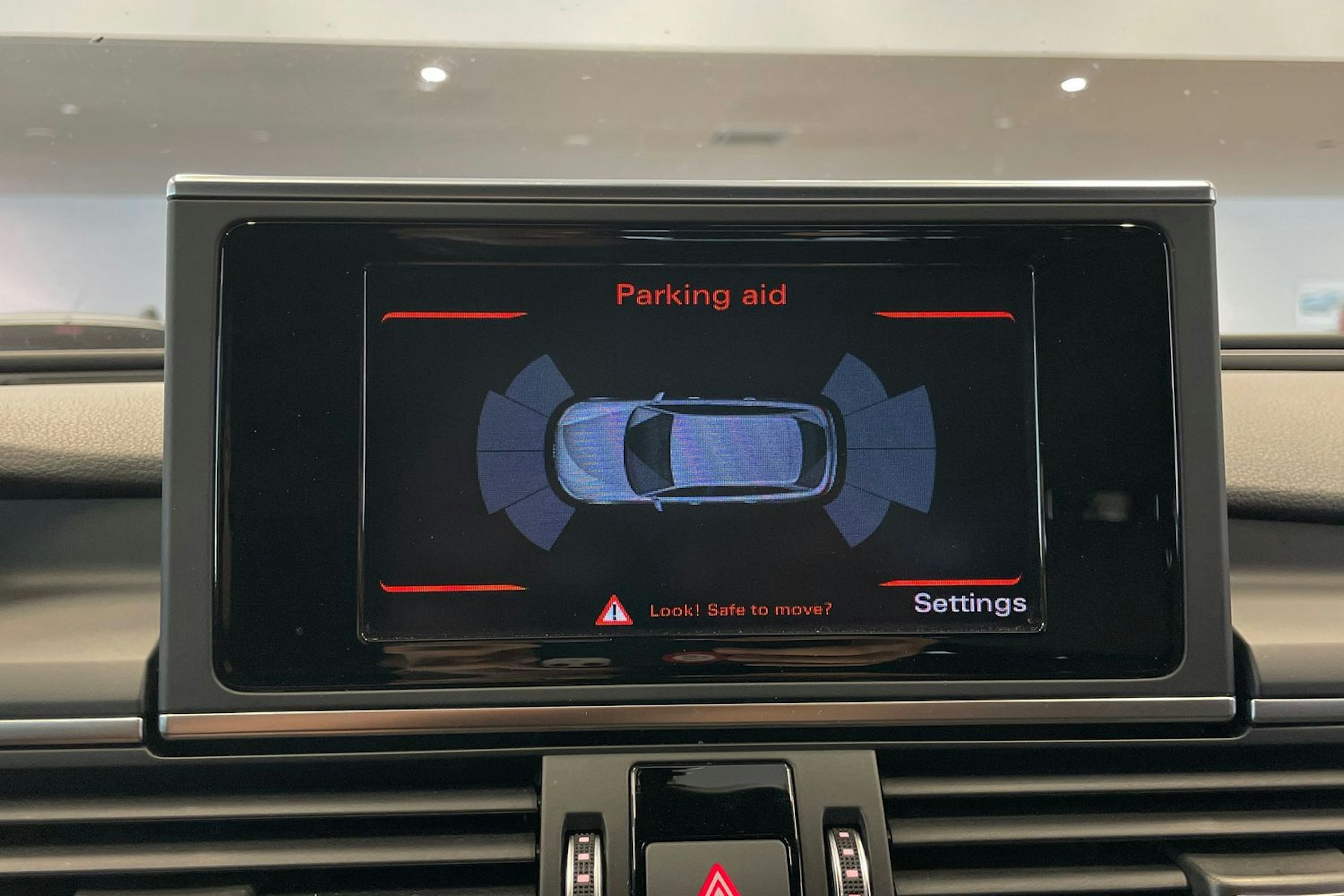 met. musta Audi A6 2015 kuva 16.