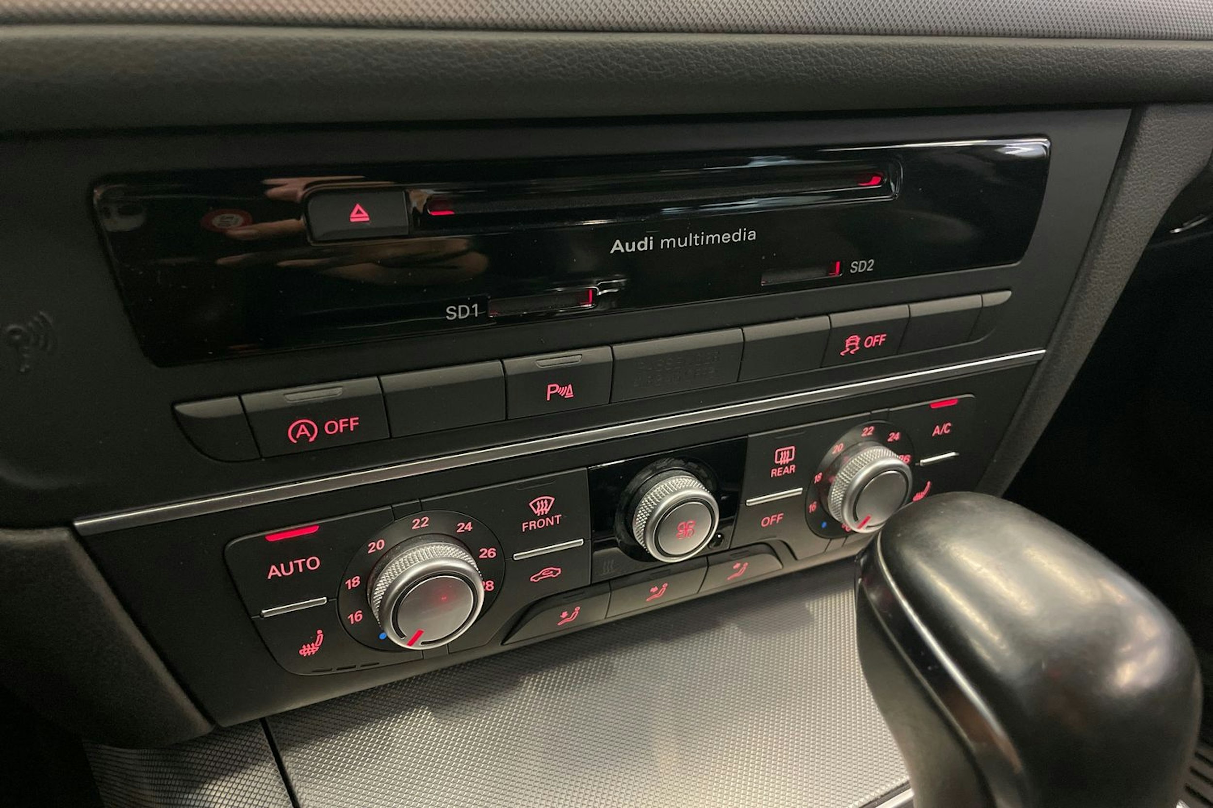 met. musta Audi A6 2015 kuva 18.