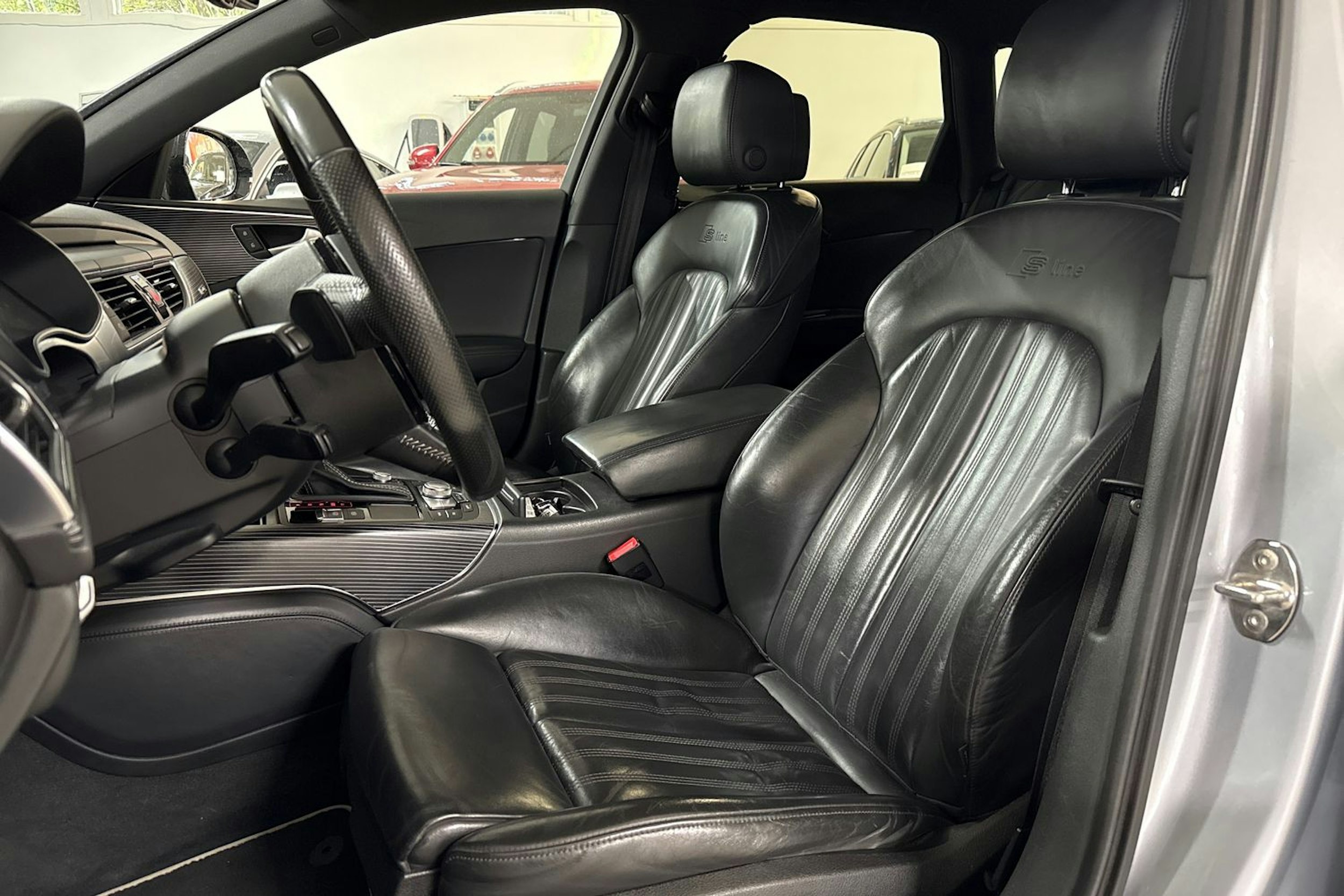 harmaa Audi A6 2015 kuva 17.