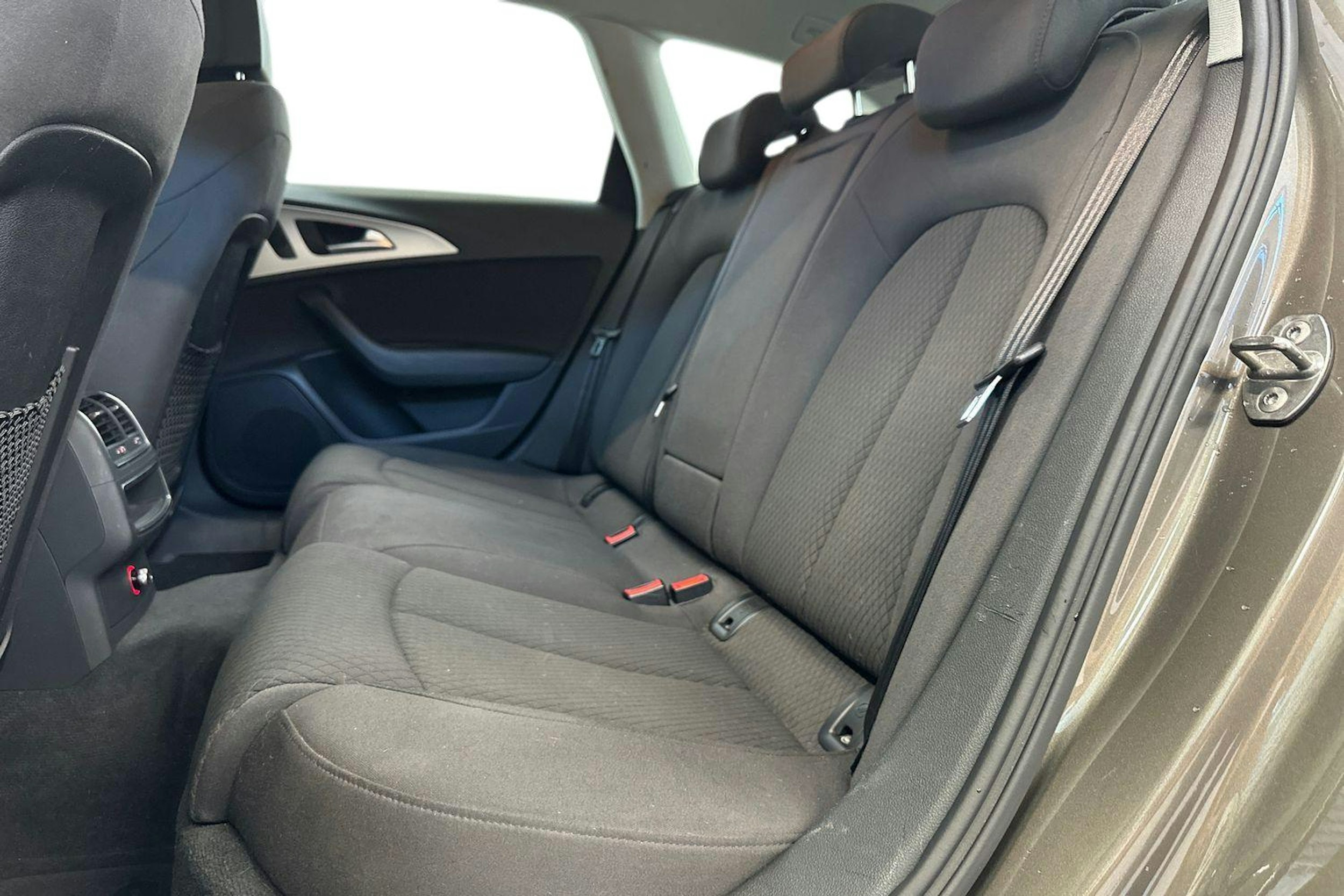 harmaa Audi A6 2015 kuva 10.