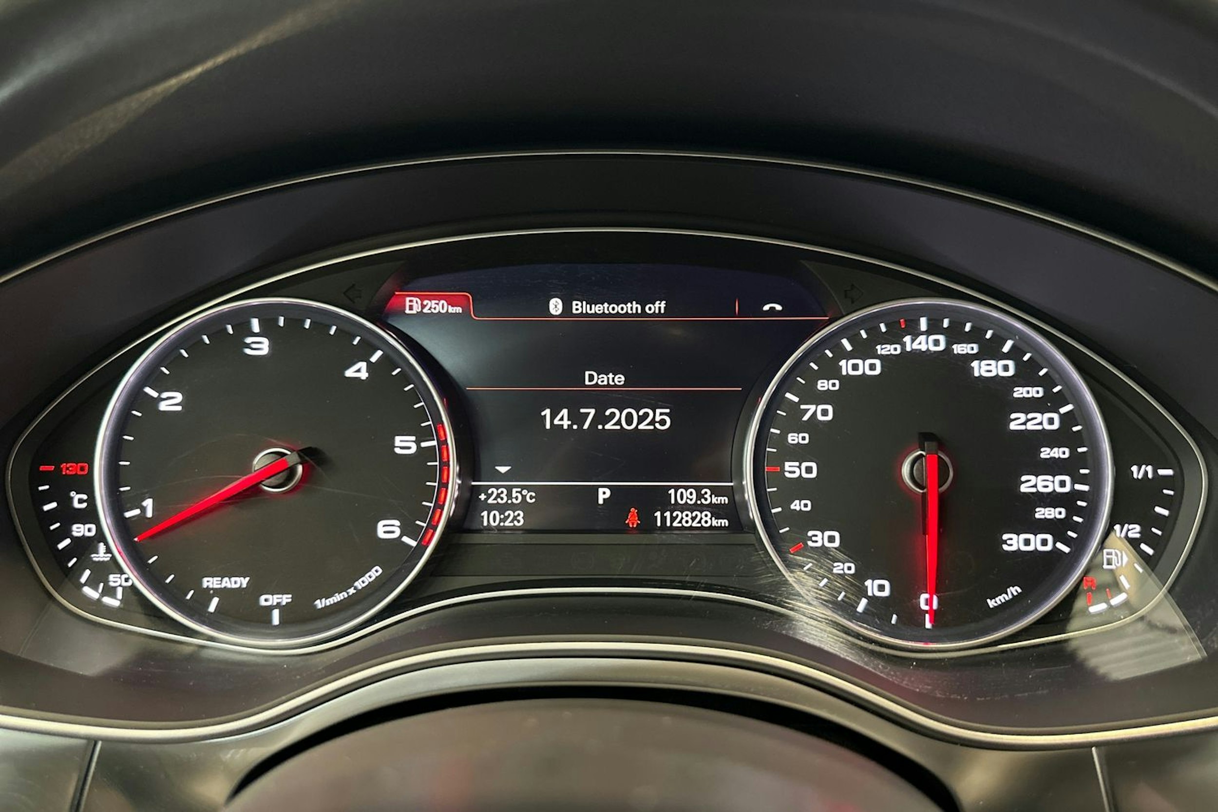 harmaa Audi A6 2015 kuva 22.