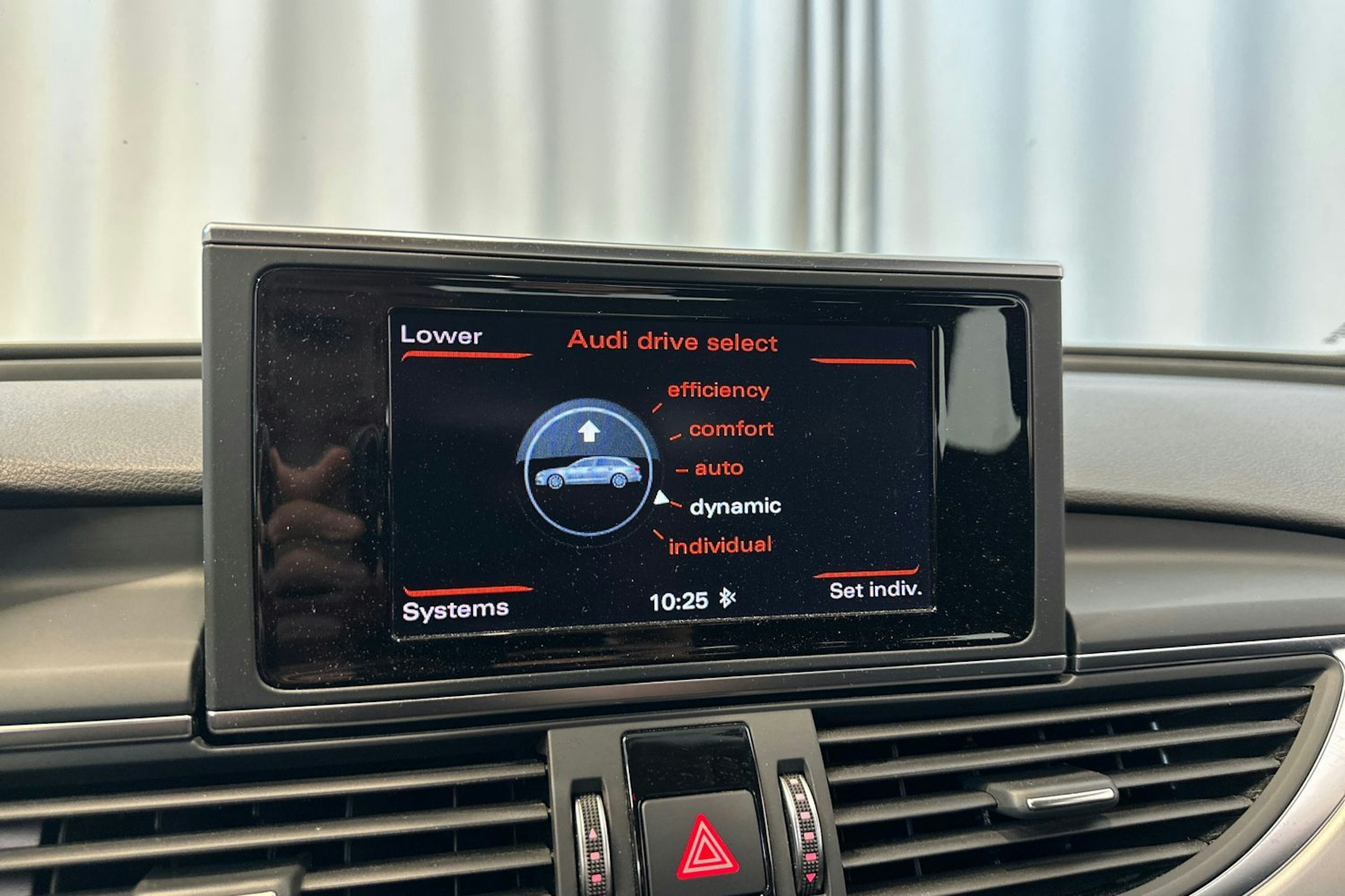 harmaa Audi A6 2015 kuva 27.