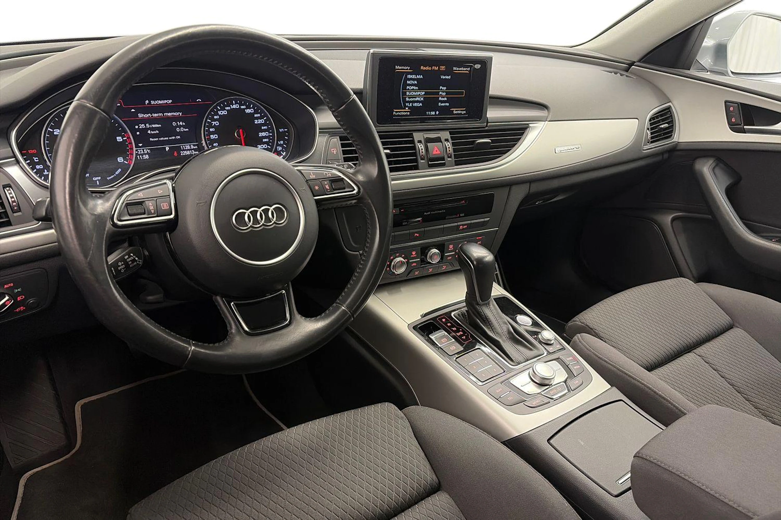 met. harmaa Audi A6 2015 kuva 6.