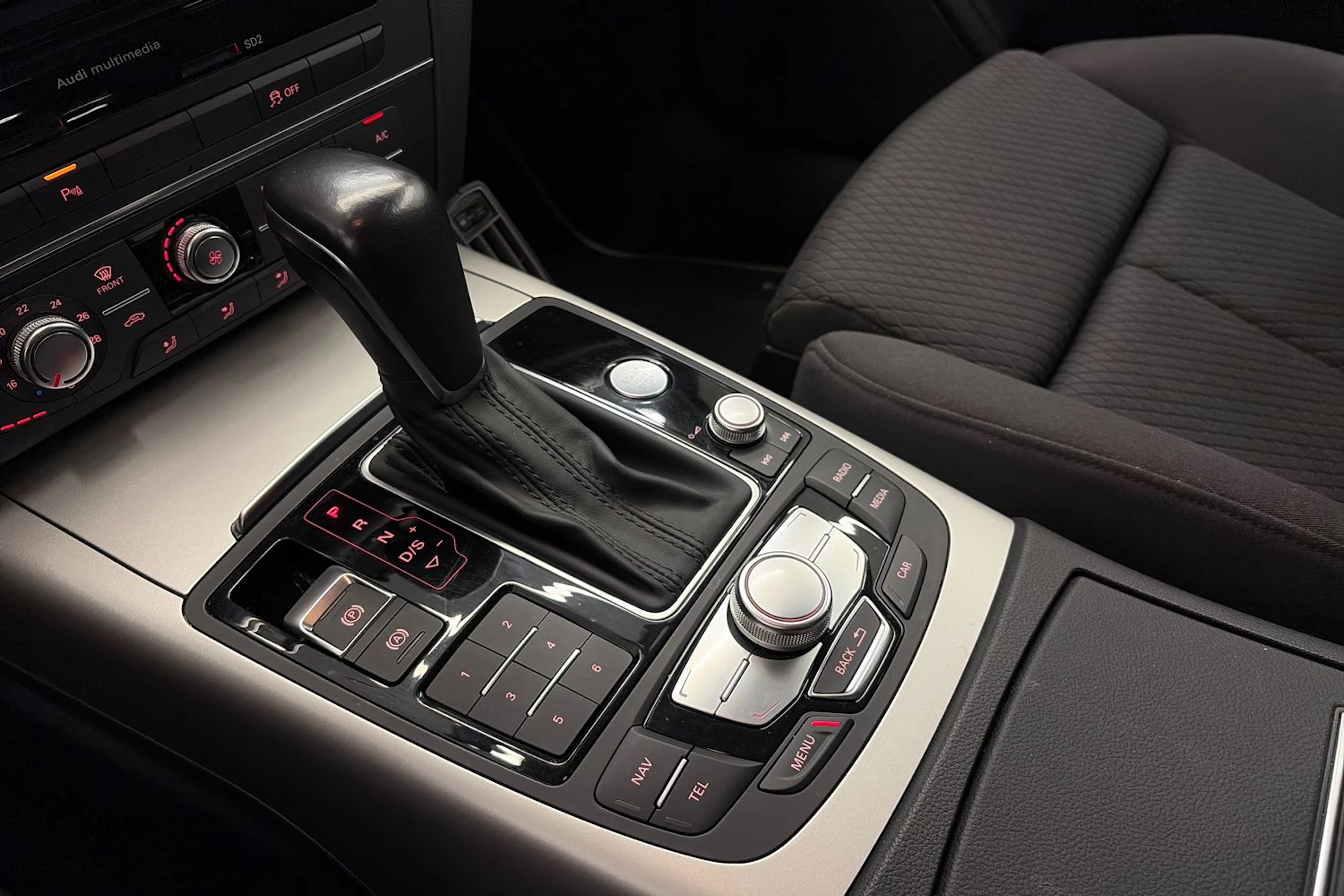 met. harmaa Audi A6 2015 kuva 24.